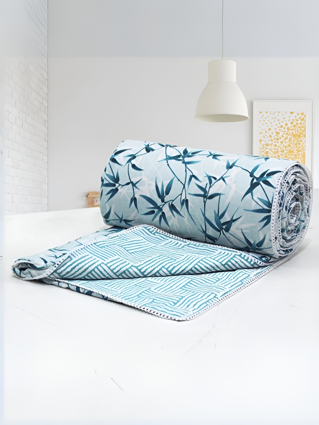 

Aurave Blue & White Floral AC Room 150 GSM Double Bed Dohar