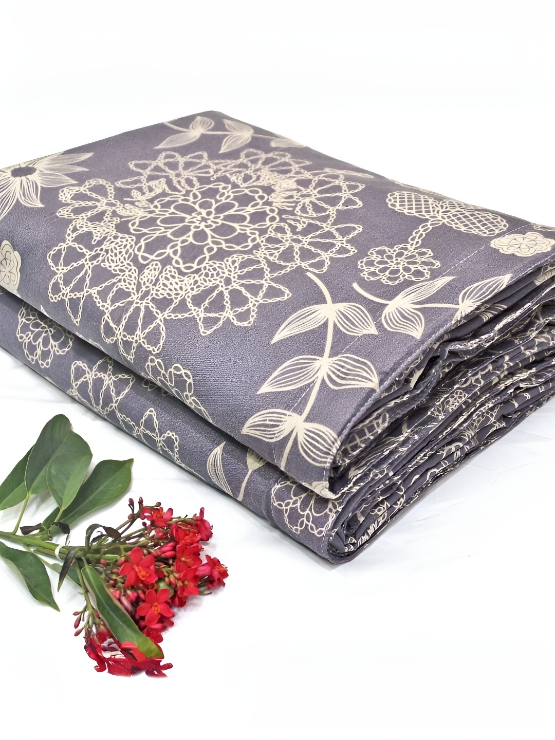 

Aurave Purple & Beige Floral Reversible Microfiber Mild Winter 150 GSM Double Bed Dohar