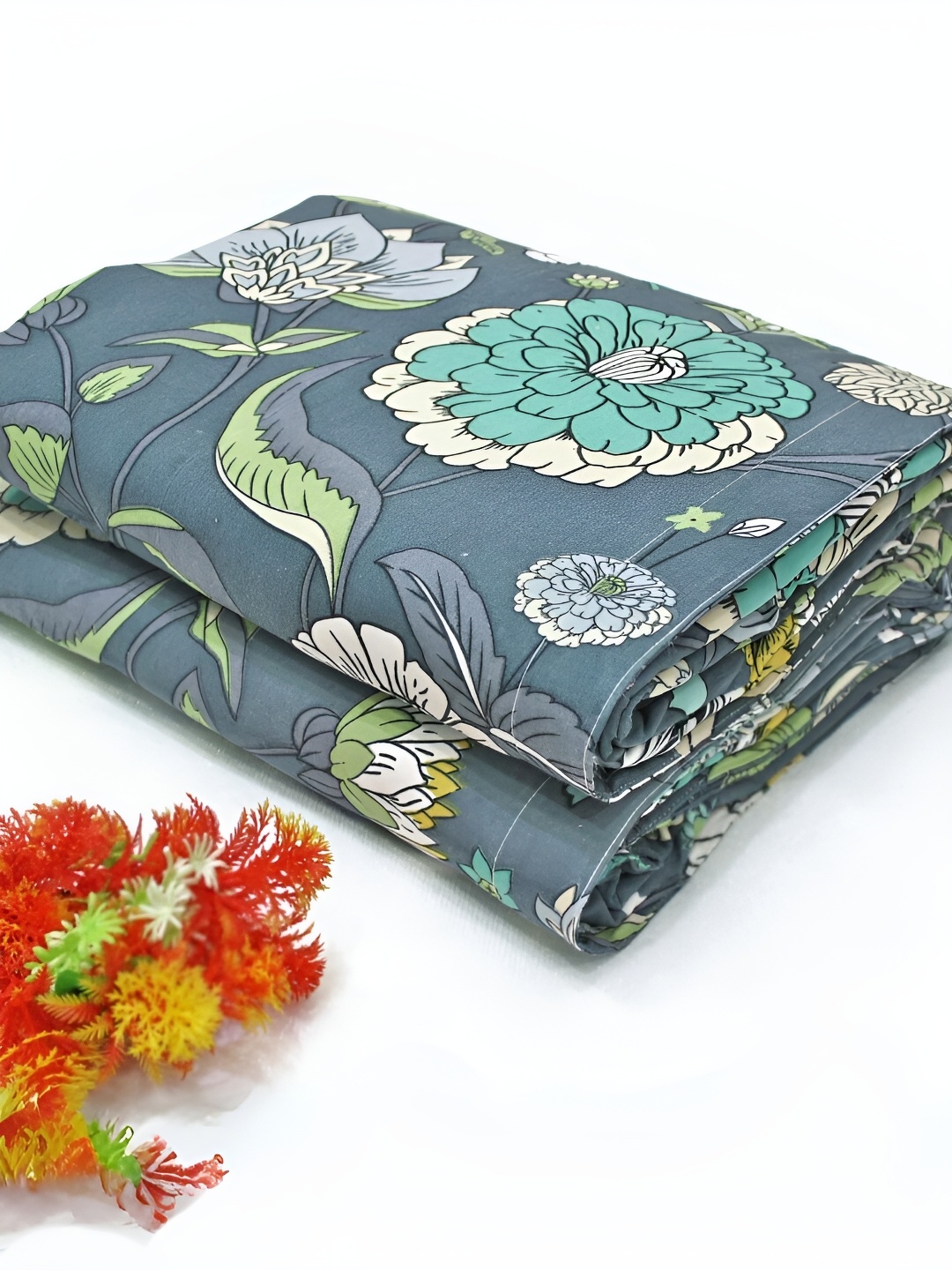 

Aurave Olivia Grey & White Floral Microfiber Mild Winter 150 GSM Double Bed Dohar