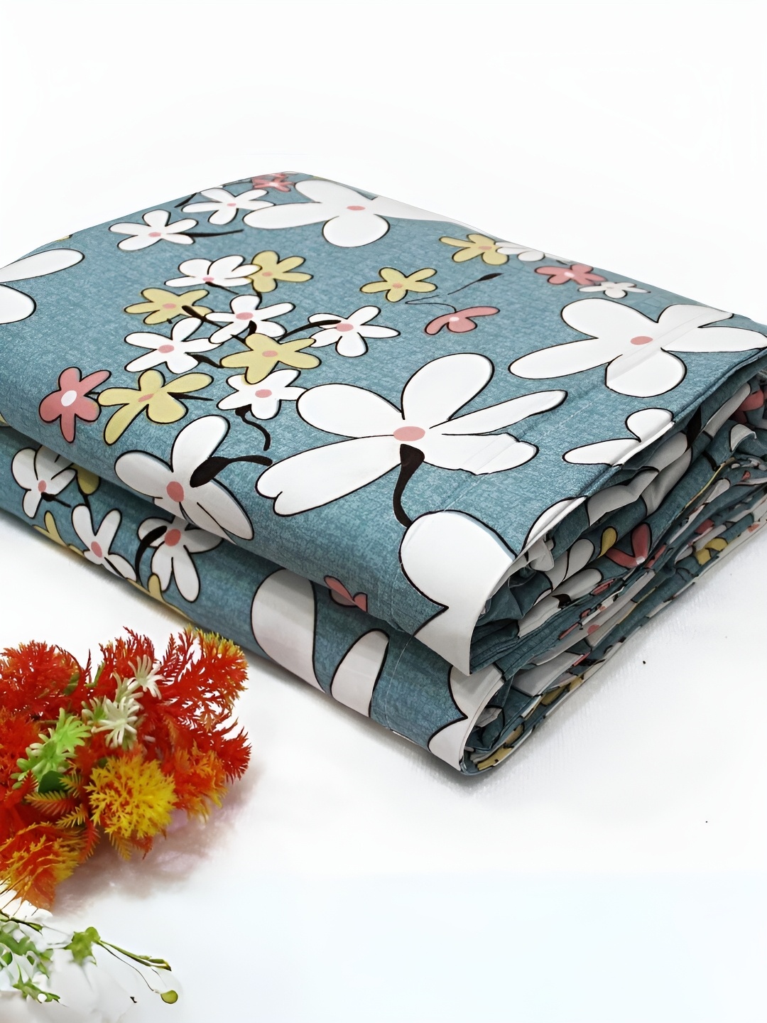 

Aurave Blue & White Floral Microfiber Mild Winter 150 GSM Double Bed Dohar