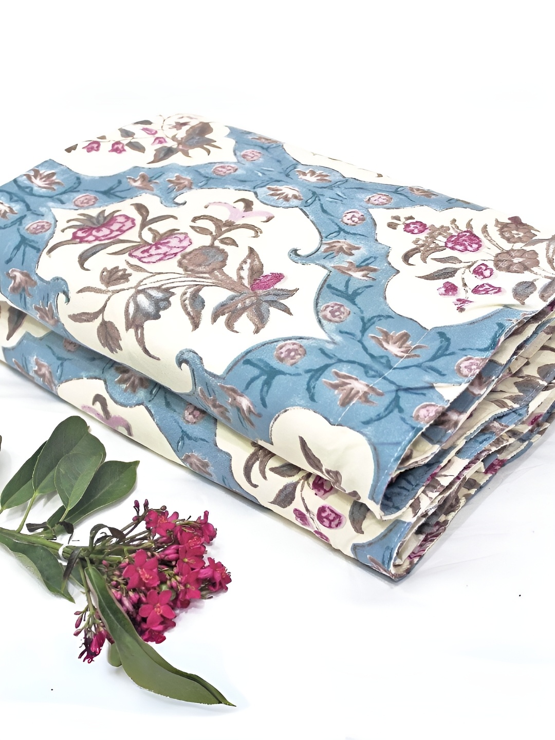 

Aurave Blue & White Floral Microfiber Reversible Mild Winter 150 GSM Single Bed Dohar
