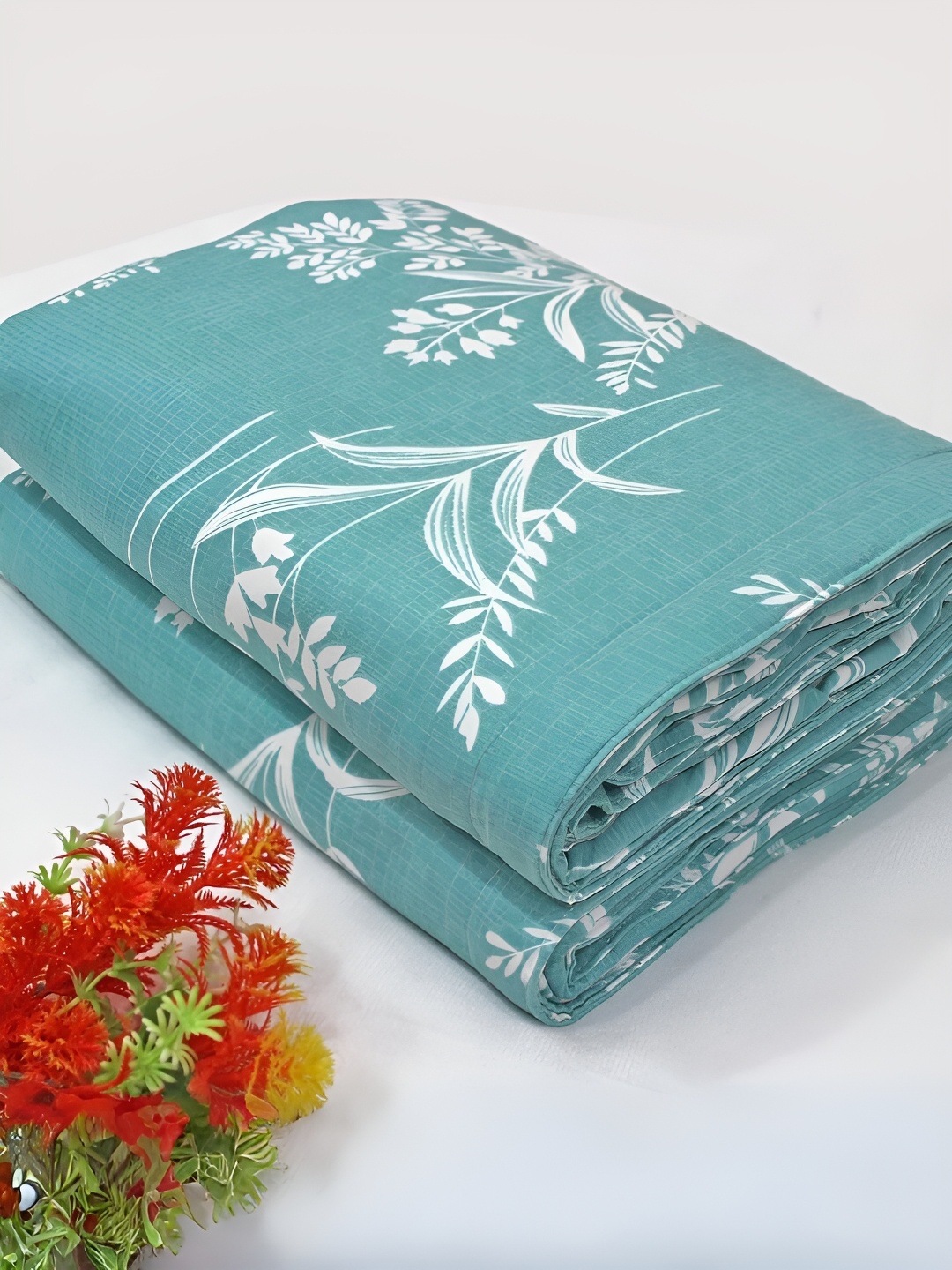 

Aurave olivia Blue Floral Microfiber Reversible Mild Winter 150 GSM Single Bed Dohar