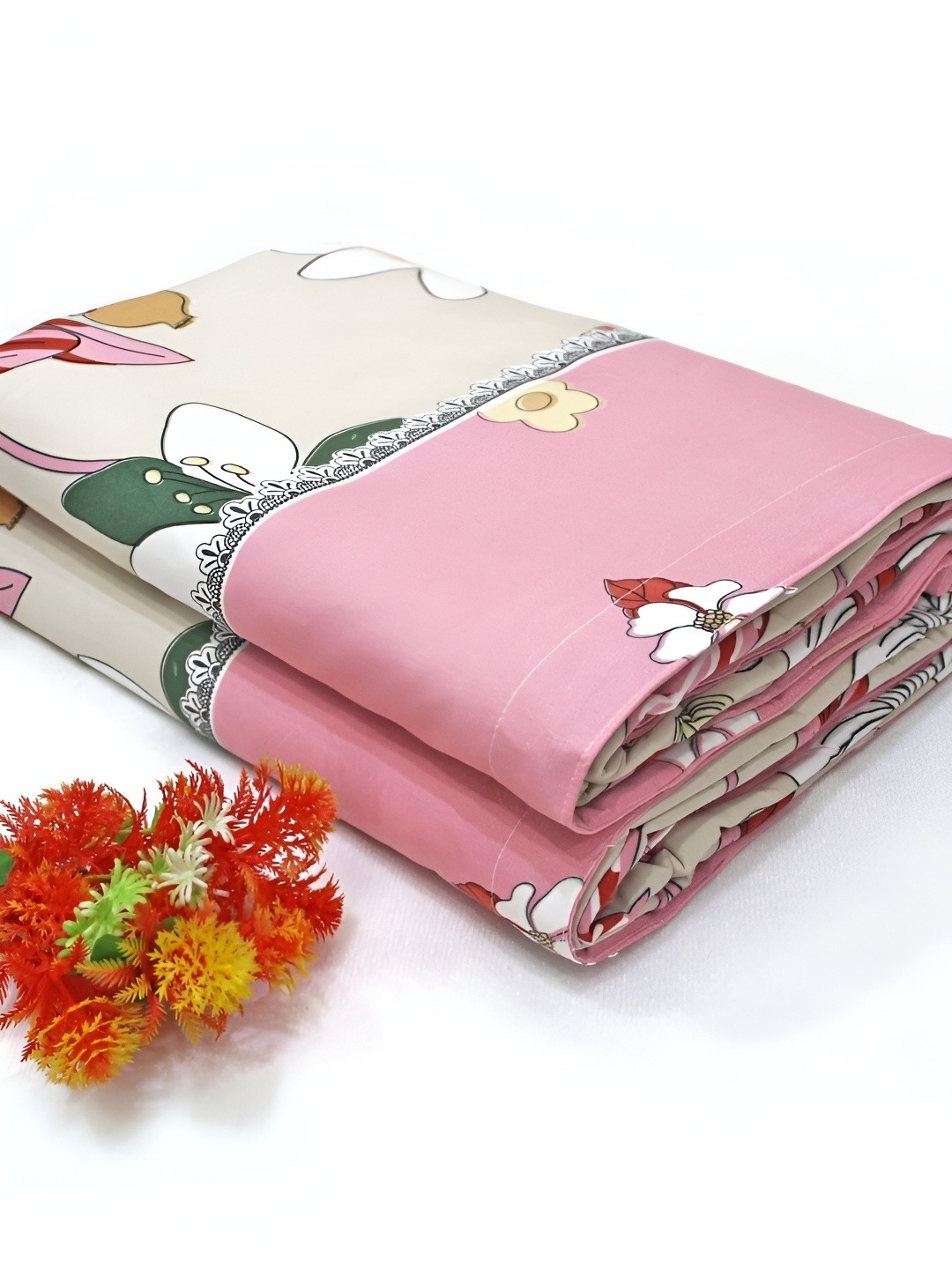

Aurave Magenta & White Floral Reversible Microfiber Mild Winter 150 GSM Single Bed Dohar