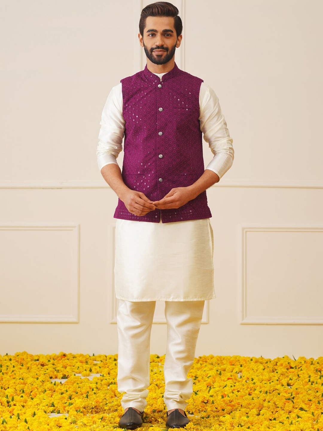 

Jompers Regular Kurta with Pyjama With Embroidred Nehru Jacket, White