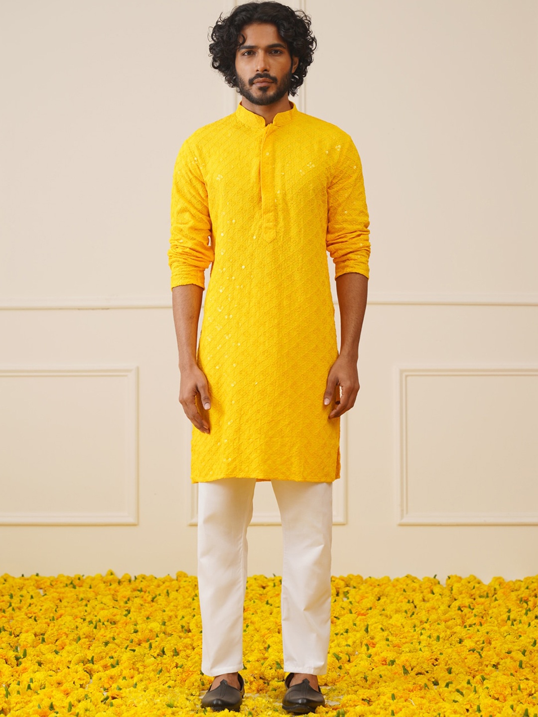 

Jompers Geometric Embroidered Sequinned Pure Cotton Chikankari Kurta with Trousers, Yellow