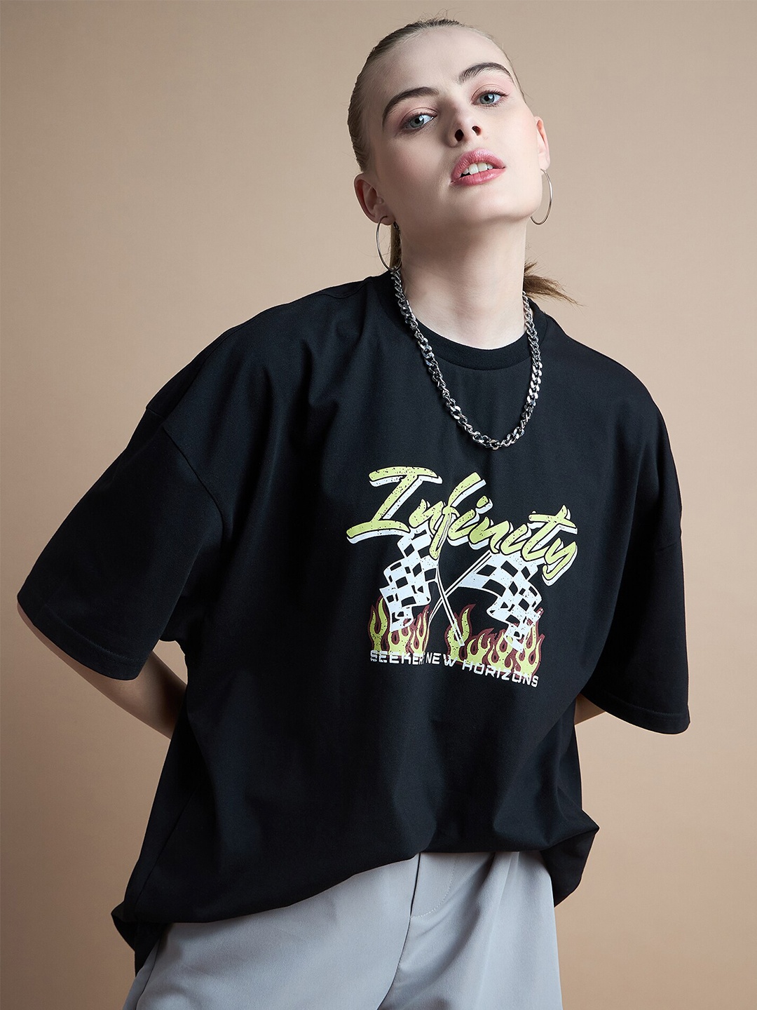 

The Roadster Lifestyle Co Graphic Printed Round Neck Cotton Tshirt, Black
