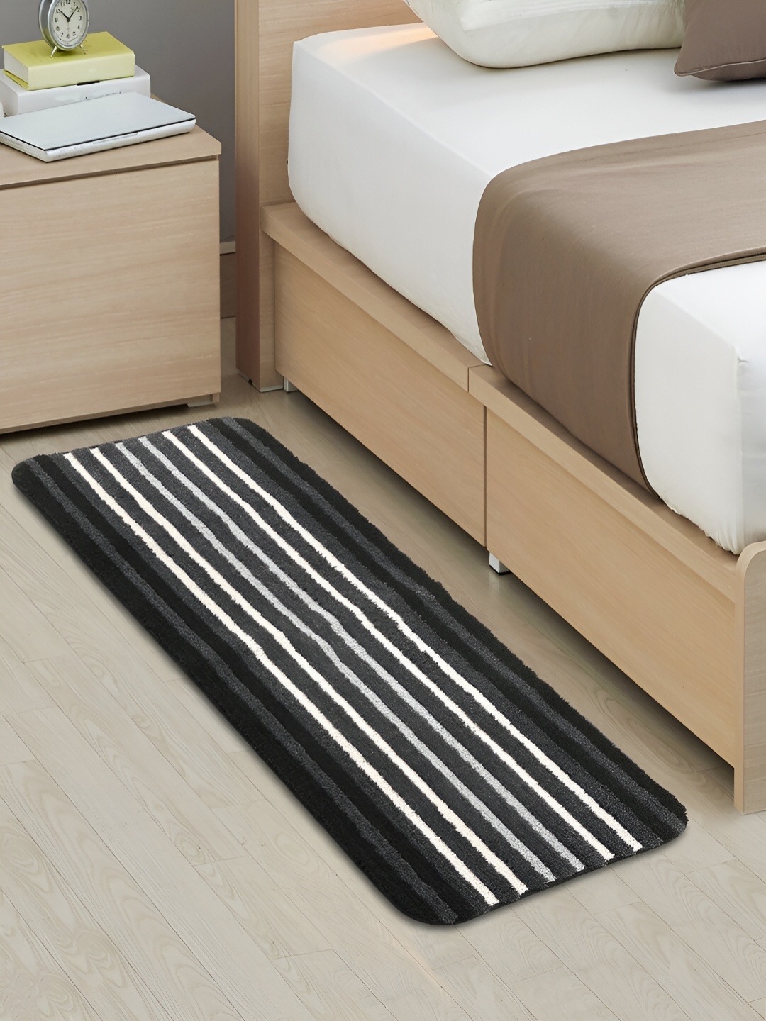 

Saral Home Black & White Striped Rectangle Floor Runner