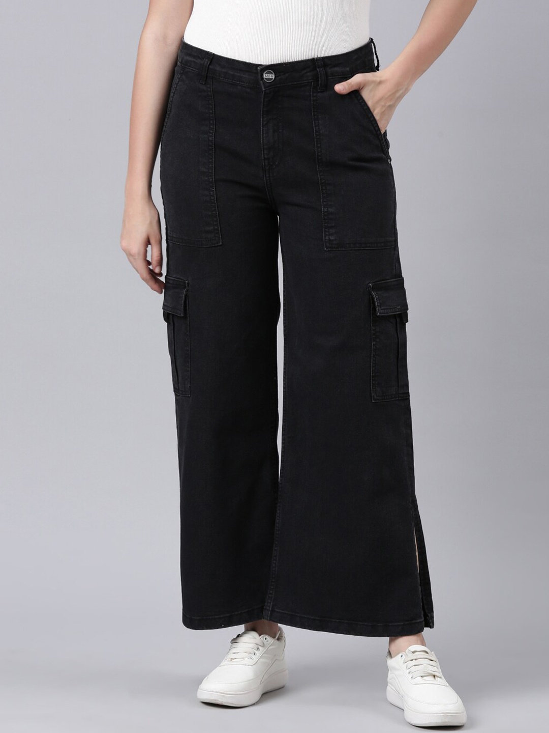 

Mast & Harbour Women Black Wide Leg Side Slit Stretchable Cargo Jeans