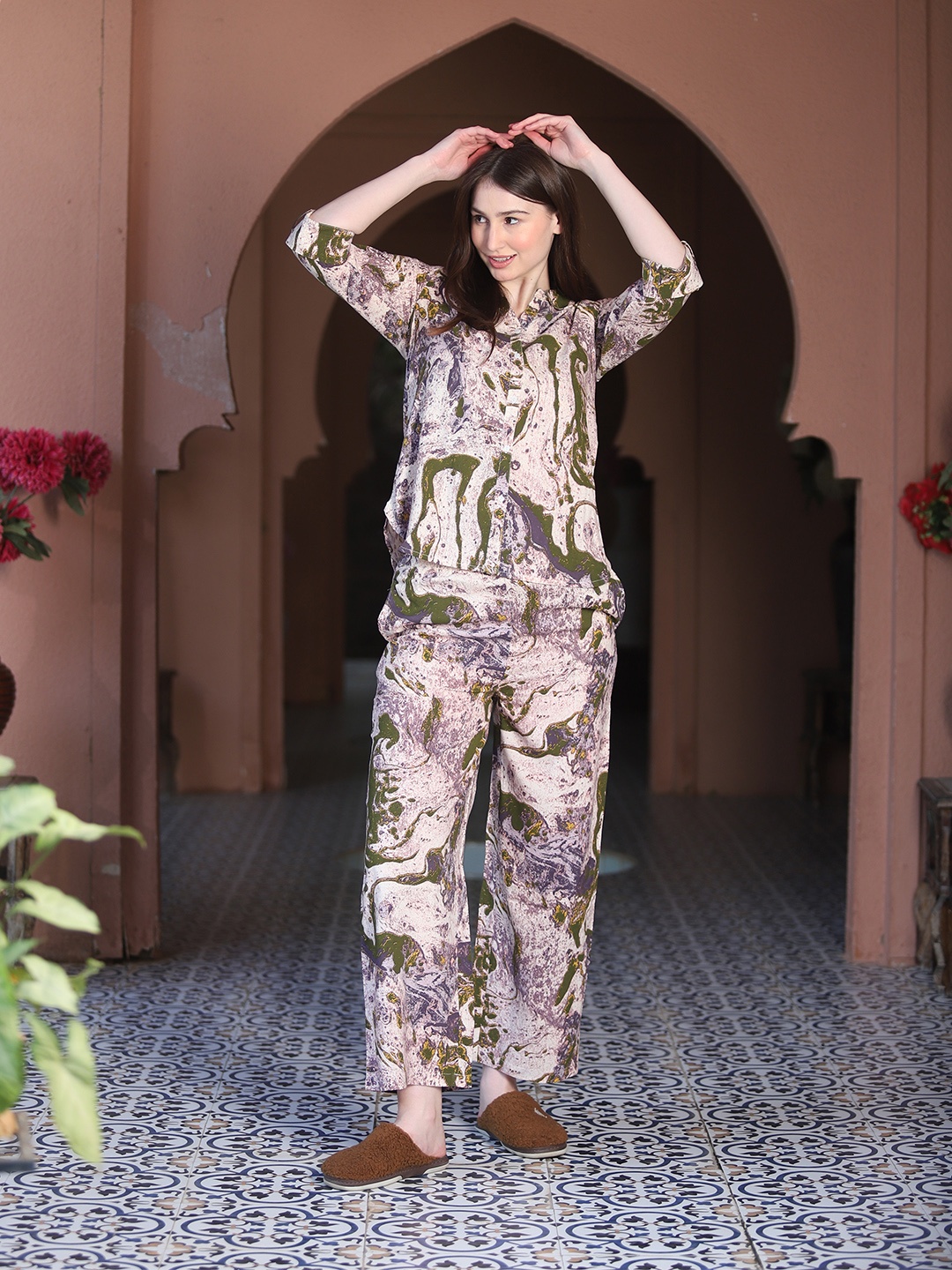

MAYSIXTY Printed Shirt & Flared Palazzo, Cream