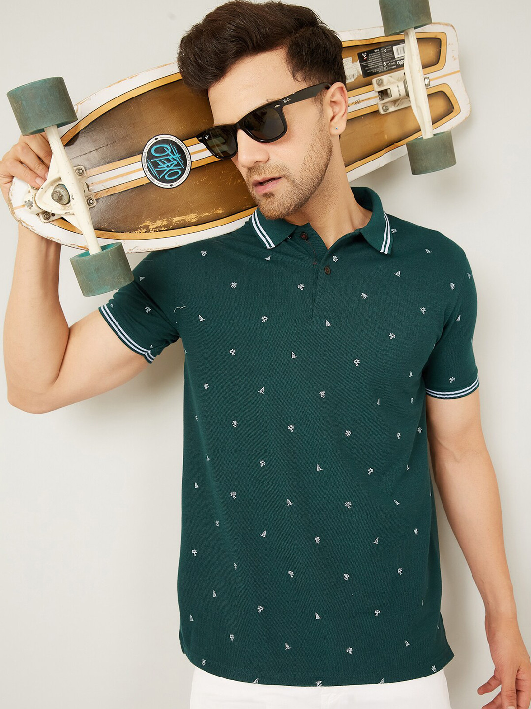 

LOUIS MONARCH Men Printed Polo Collar Applique T-shirt, Green