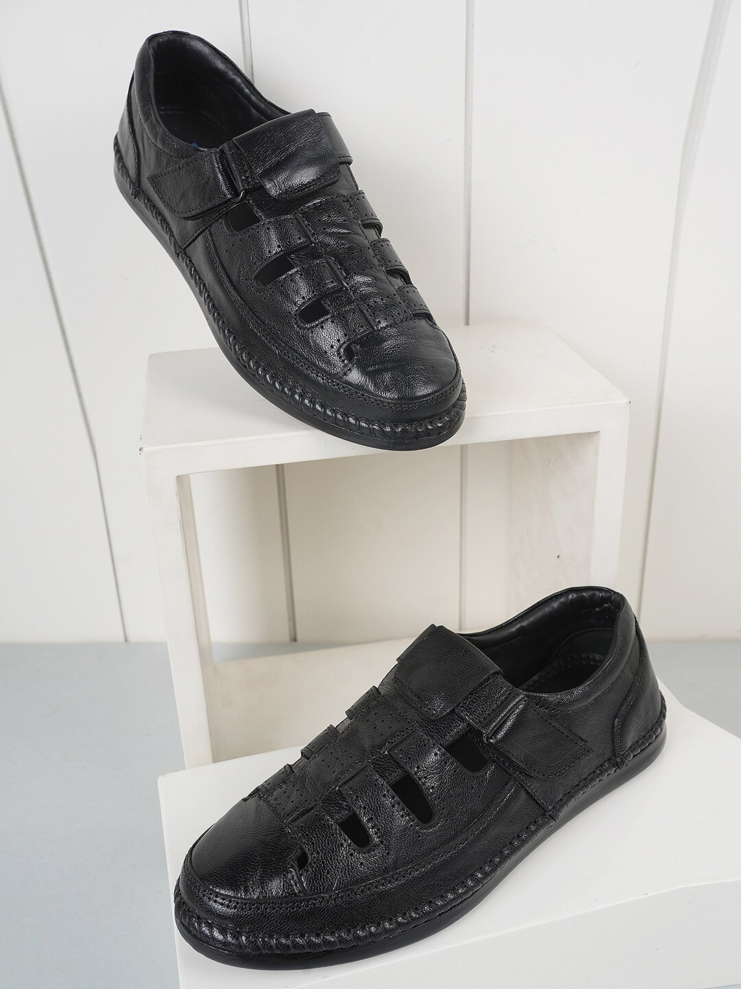 

Style Shoes Leather Shoe-Style Sandals, Black