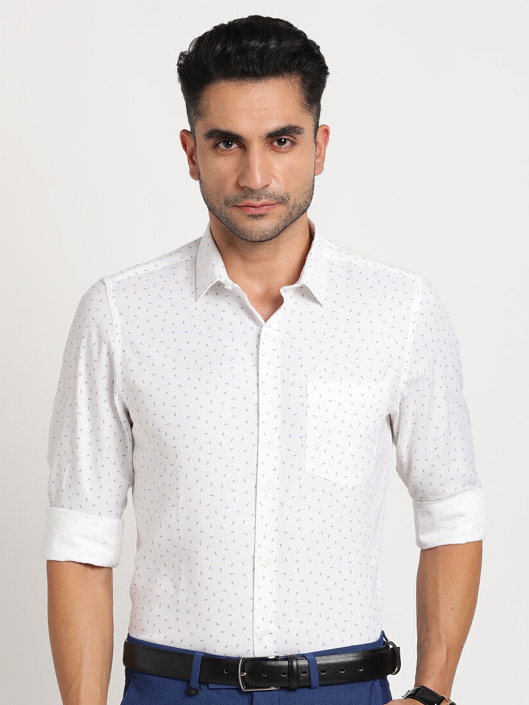 

Turtle Men Classic Slim Fit Opaque Printed Formal Shirt, White