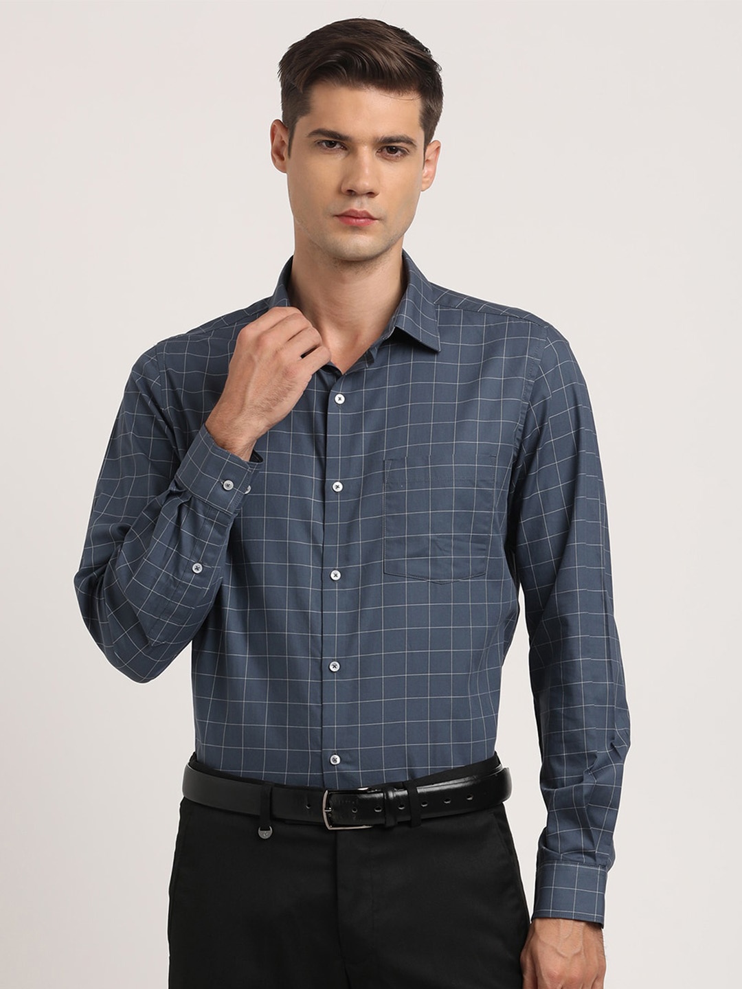 

Turtle Men Classic Slim Fit Grid Tattersall Checks Opaque Checked Formal Shirt, Navy blue