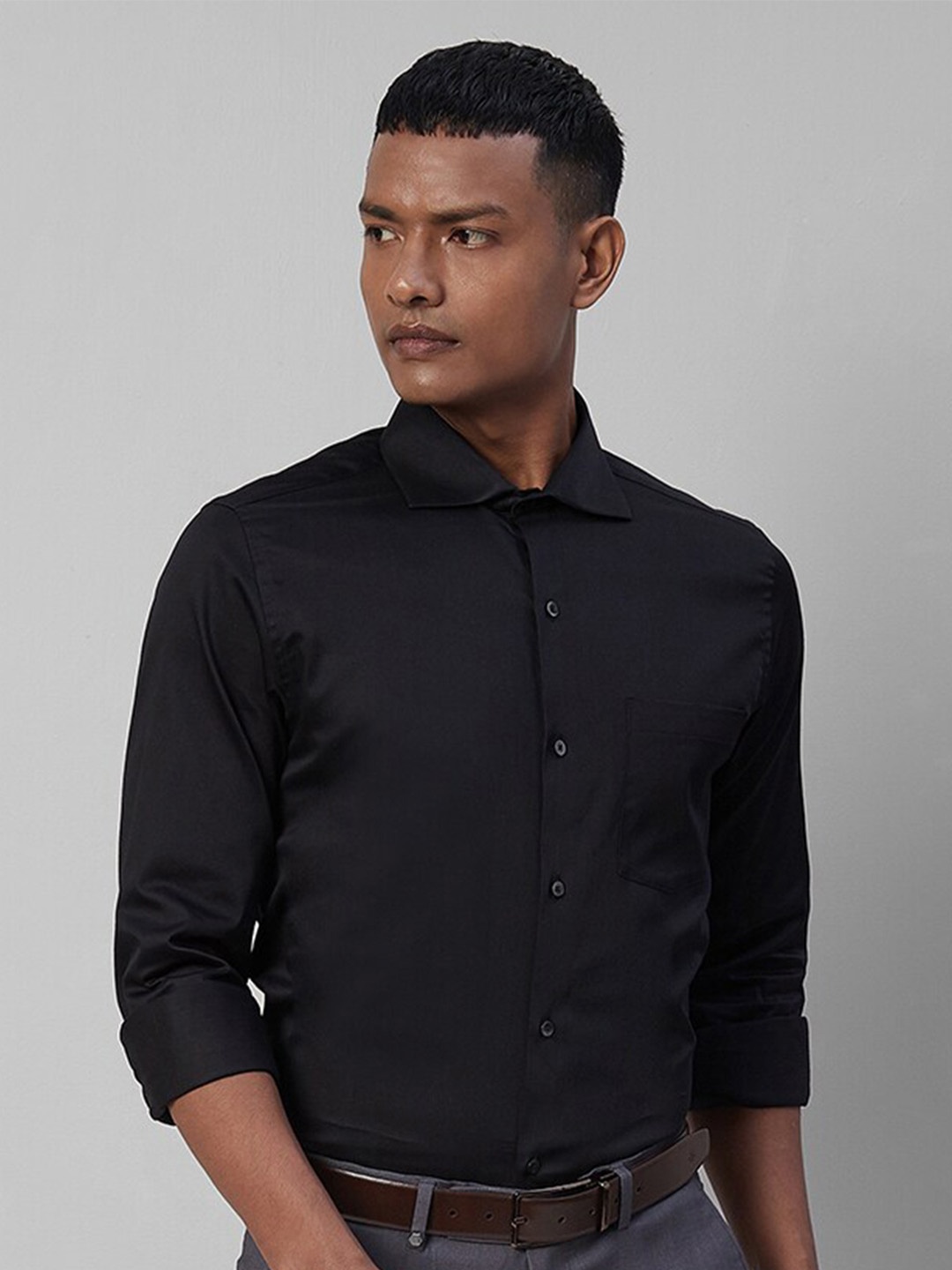 

Turtle Men Classic Slim Fit Opaque Formal Shirt, Black