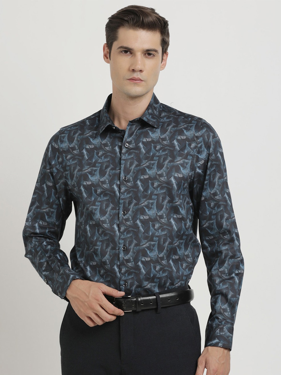 

Turtle Men Classic Slim Fit Floral Opaque Printed Party Shirt, Navy blue