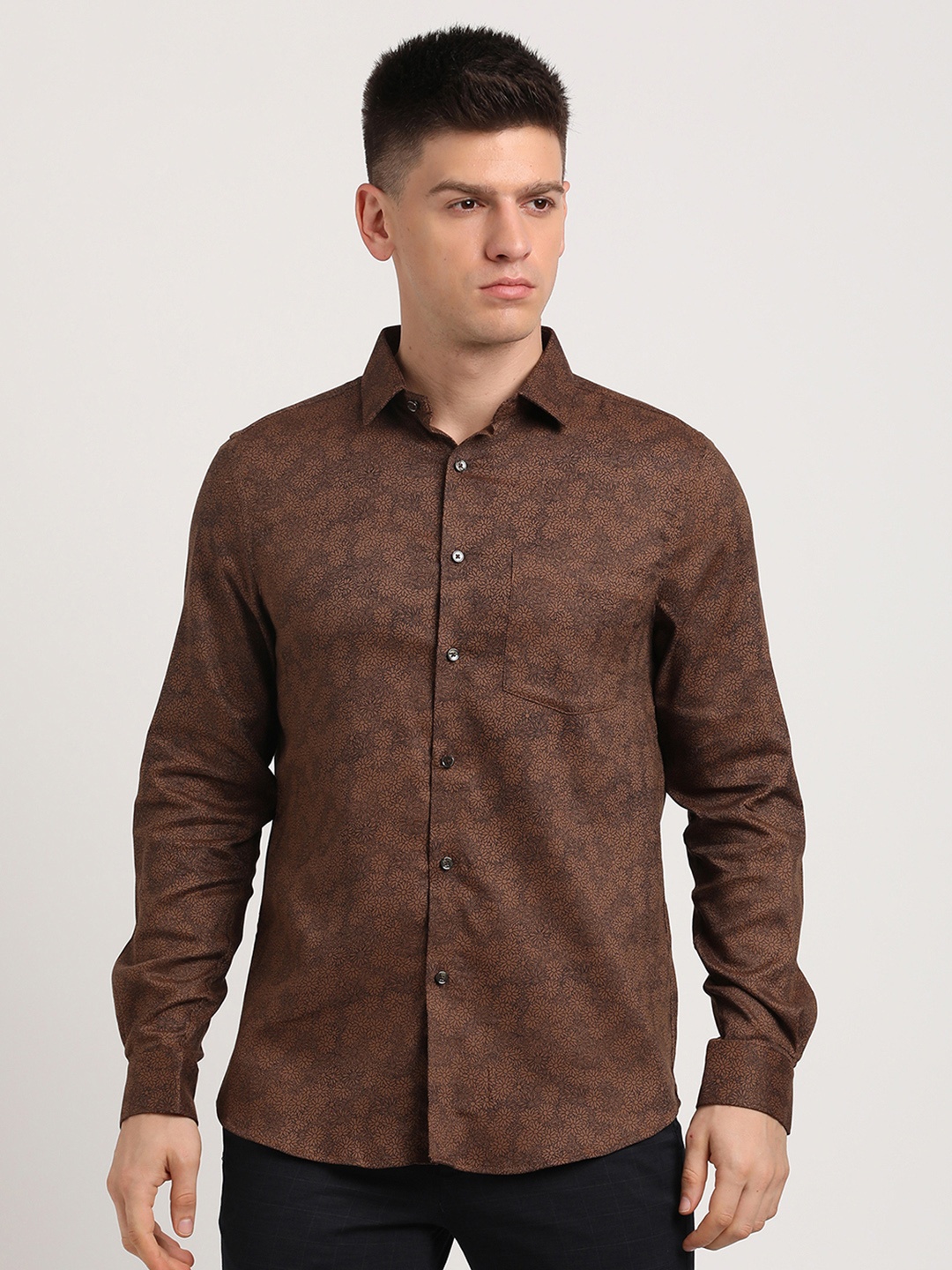 

Turtle Men Classic Slim Fit Floral Opaque Printed Party Shirt, Brown