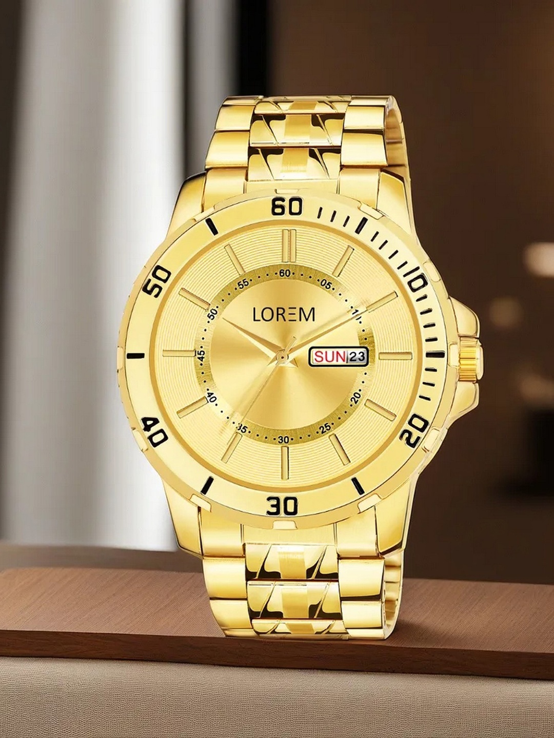 

LOREM Men Round Dial & Bracelet Style Straps Analogue Watch LR134-A, Gold