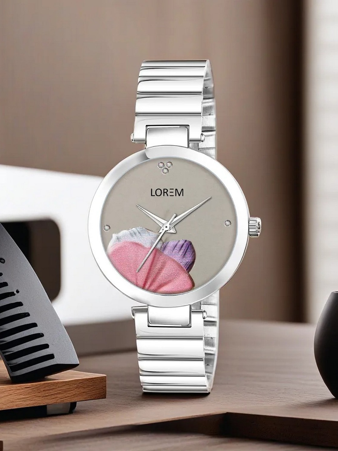 

LOREM Women Round Bracelet Style Straps Analogue Watch LR312-A, Grey