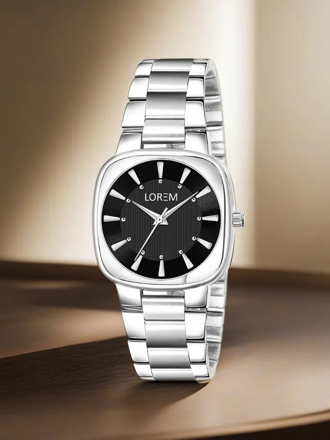 

LOREM Women Rectangular Bracelet Style Straps Analogue Watch LR298-A, Black