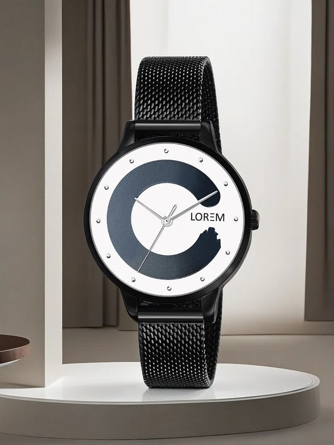 

LOREM Women Embellished Bracelet Style Straps Analogue Watch LR357-A, Black