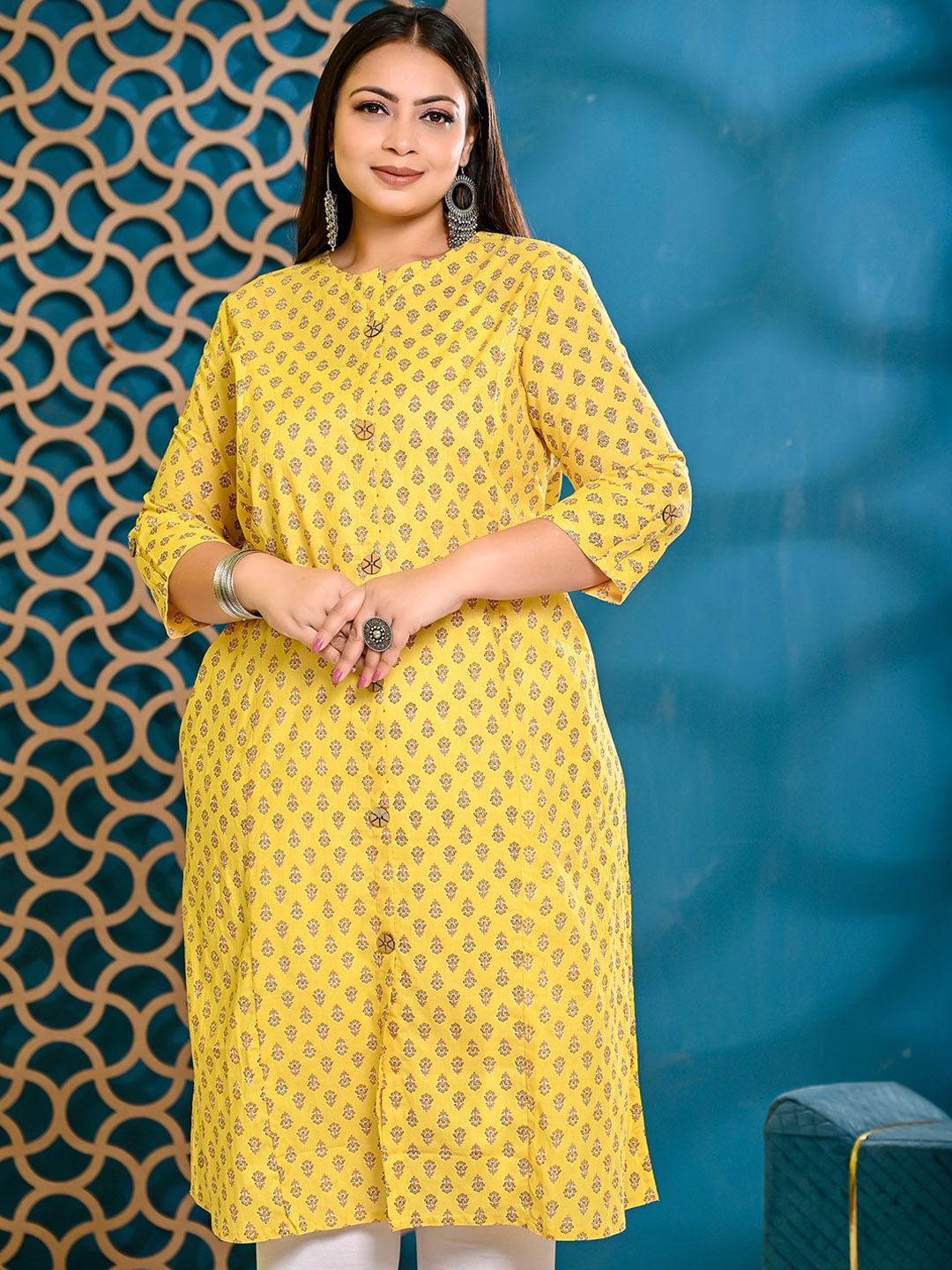 

PUMPUI Plus Size Floral Printed Roll Up Sleeves Cotton A-Line Kurta, Mustard