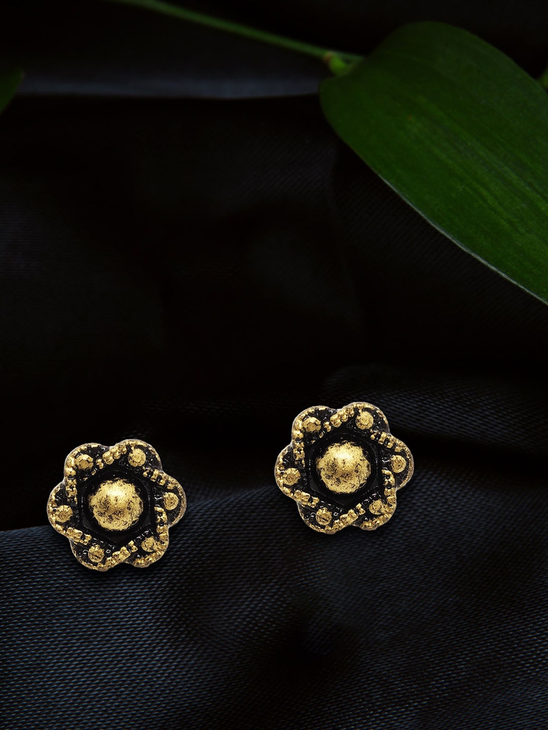 

Comet Busters Gold-Plated Floral Stud Earrings