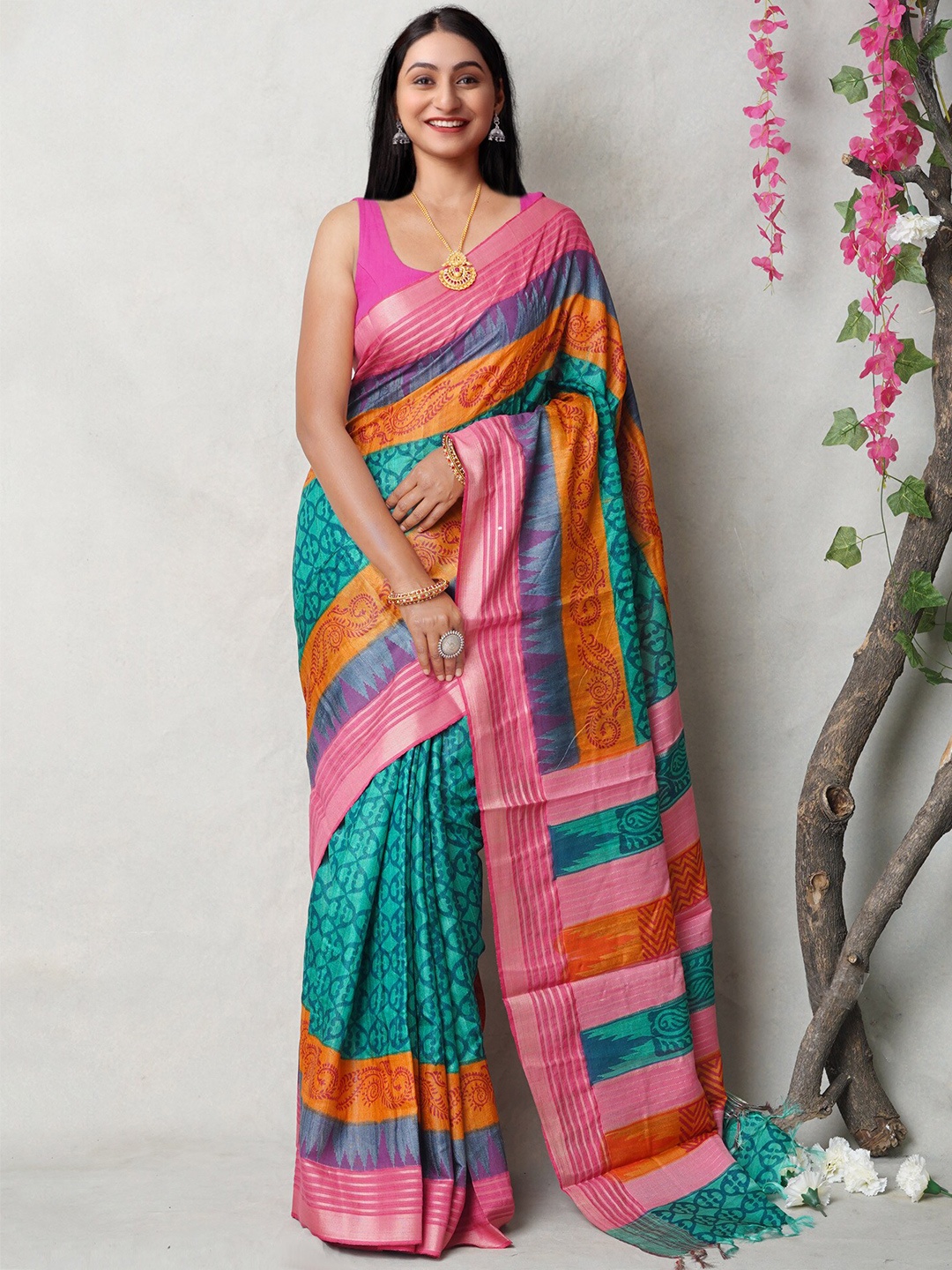 

Unnati Silks Ethnic Motifs Printed Pure Silk Tussar Saree, Green