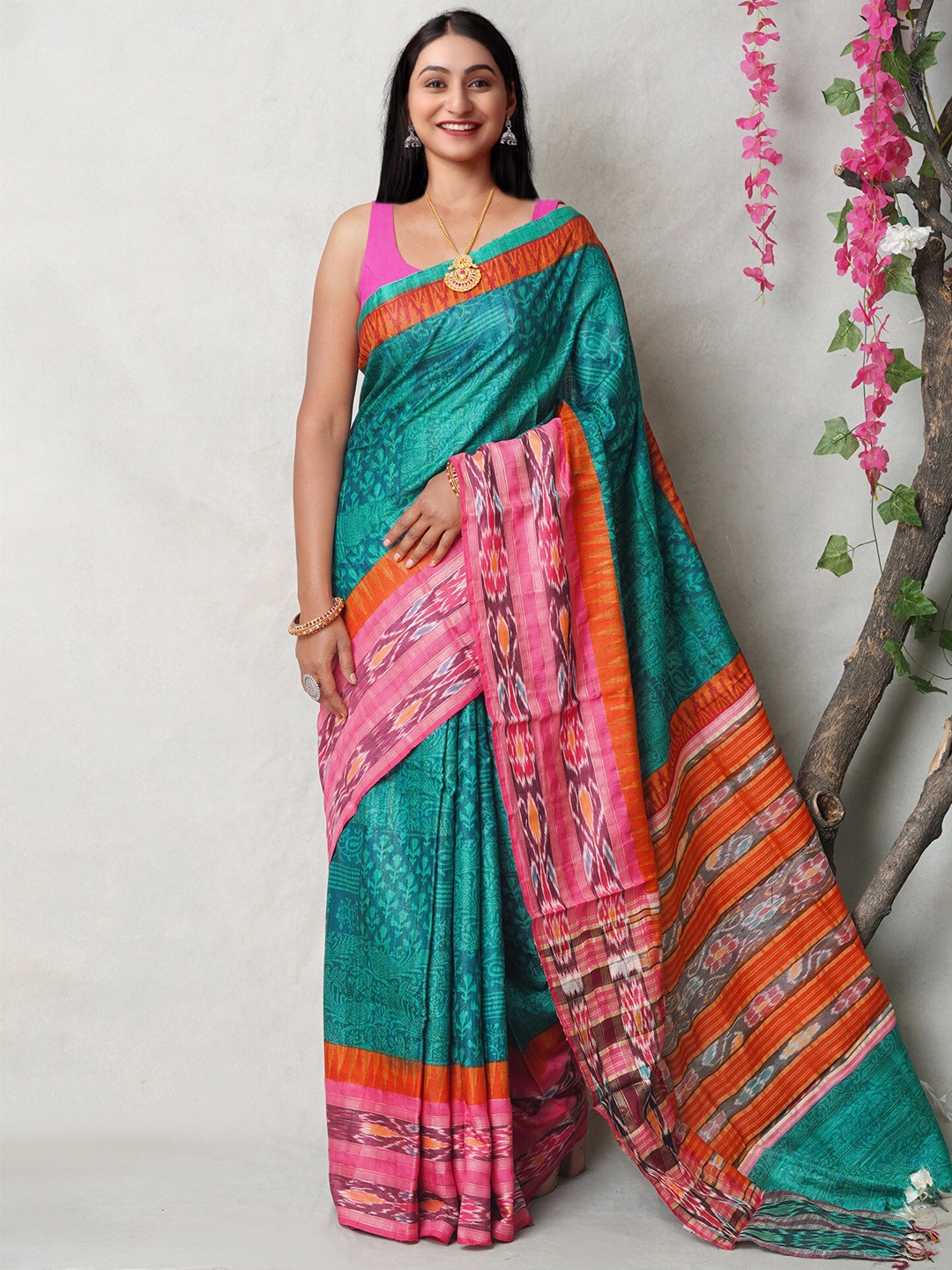 

Unnati Silks Abstract Printed Pure Silk Tussar Saree, Green