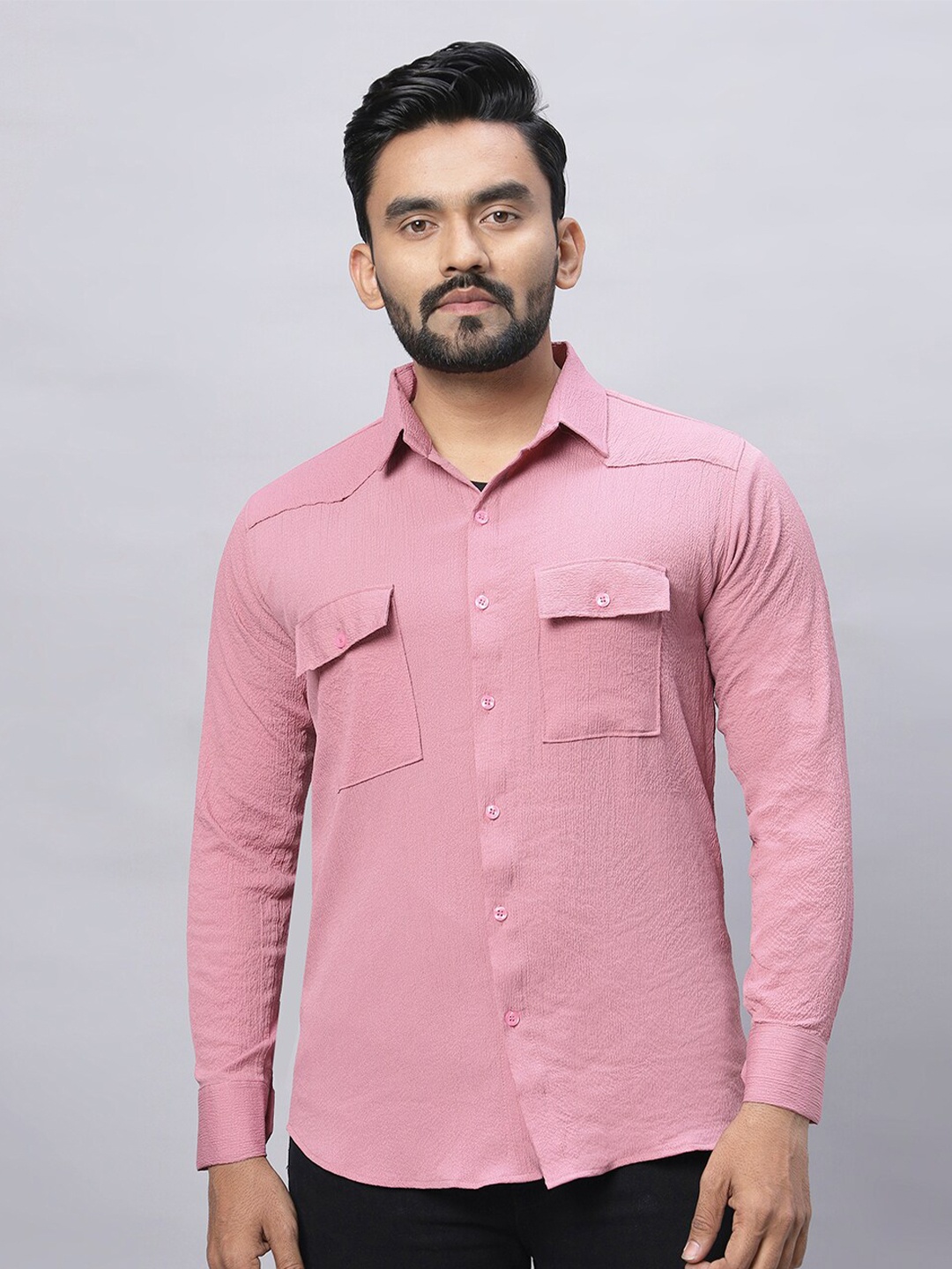 

N AND J Men Relaxed Opaque Casual Shirt, Peach