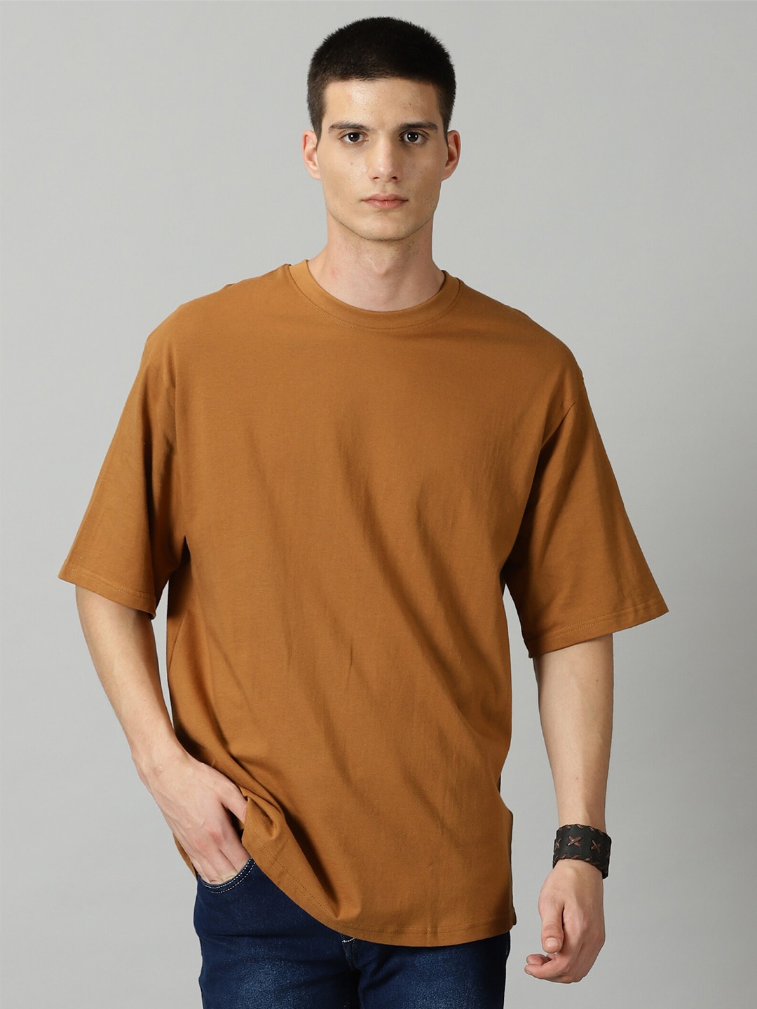 

SLOWLORIS Men Pockets T-shirt, Bronze
