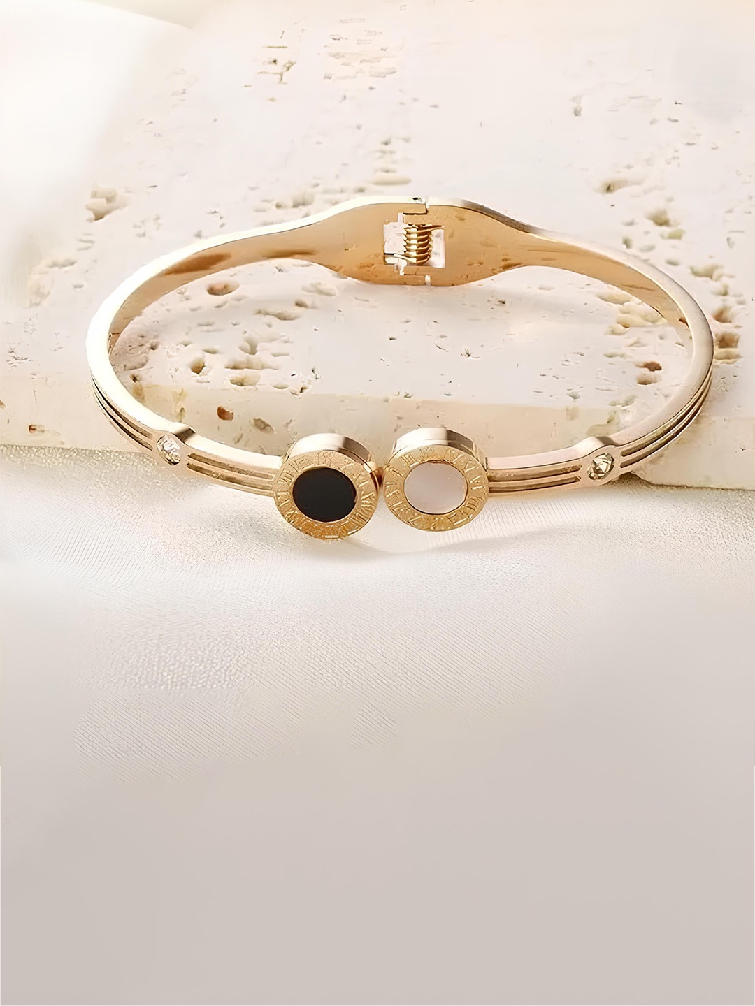 

KARISHMA KREATIONS Unisex Rose Gold-Plated Kada Bracelet