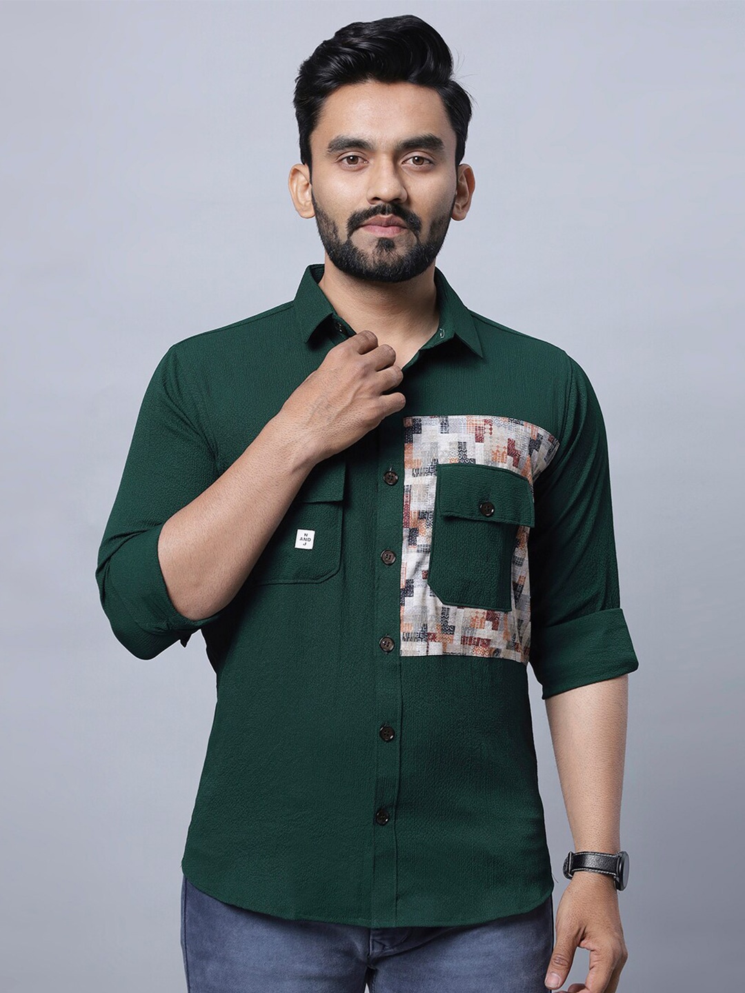 

N AND J Men Relaxed Opaque Checked Casual Shirt, Olive
