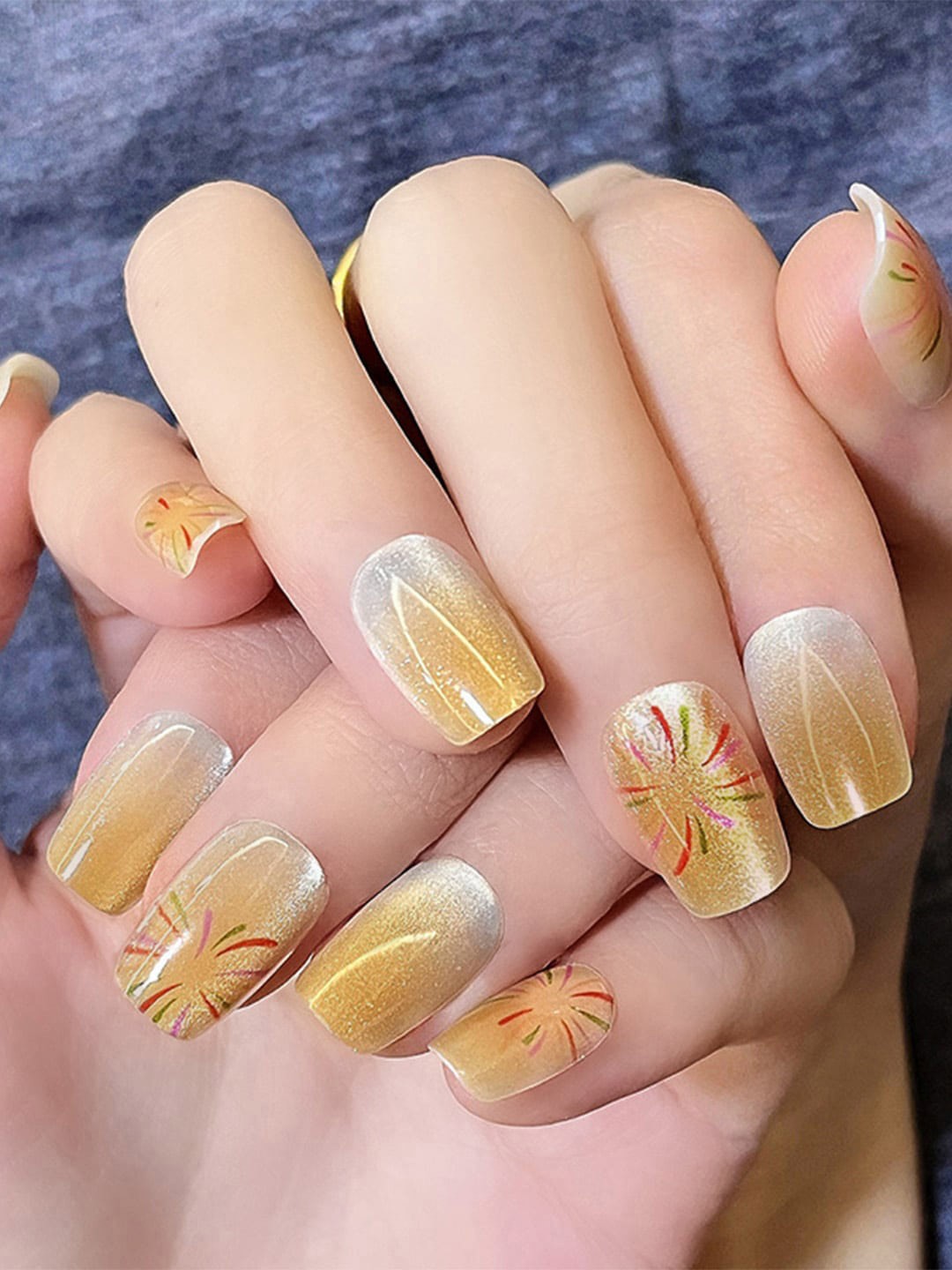 

Secret Lives 24-Pcs Glossy Cat Eyes Fire Design Nails, Yellow