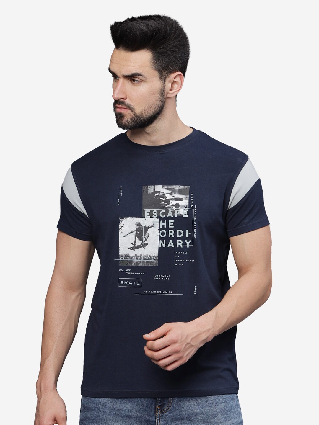 

t-base Men Printed Applique T-shirt, Navy blue