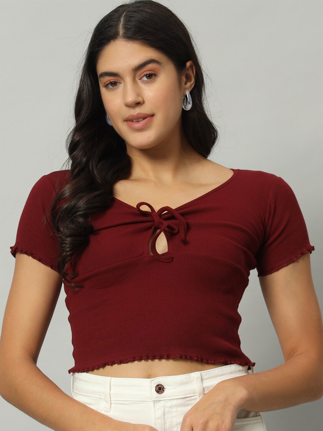 

BROOWL Tie-Up Neck Georgette Crop Top, Red