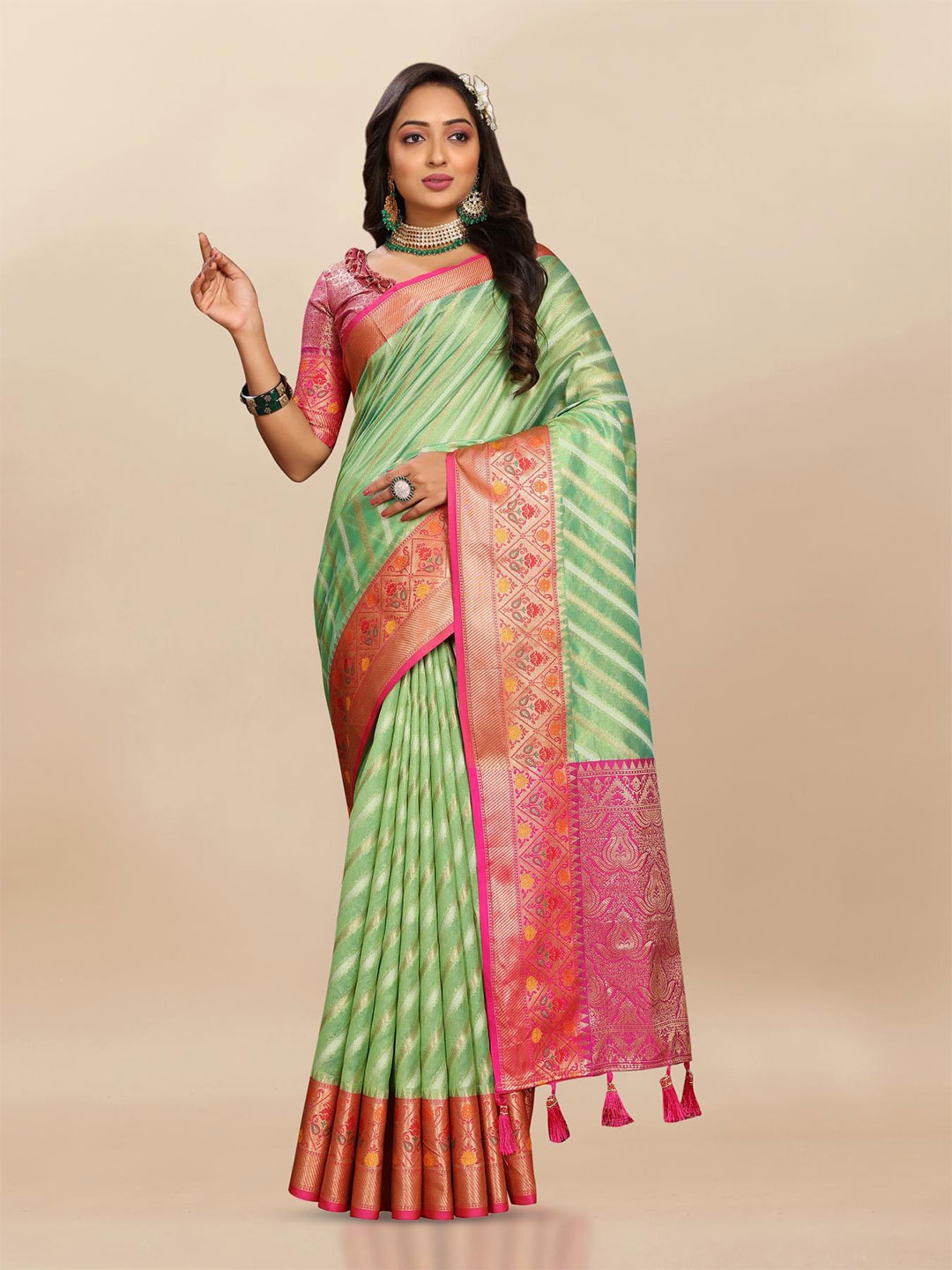 

PATIALAPICKS Woven Design Zari Organza Paithani Saree, Green