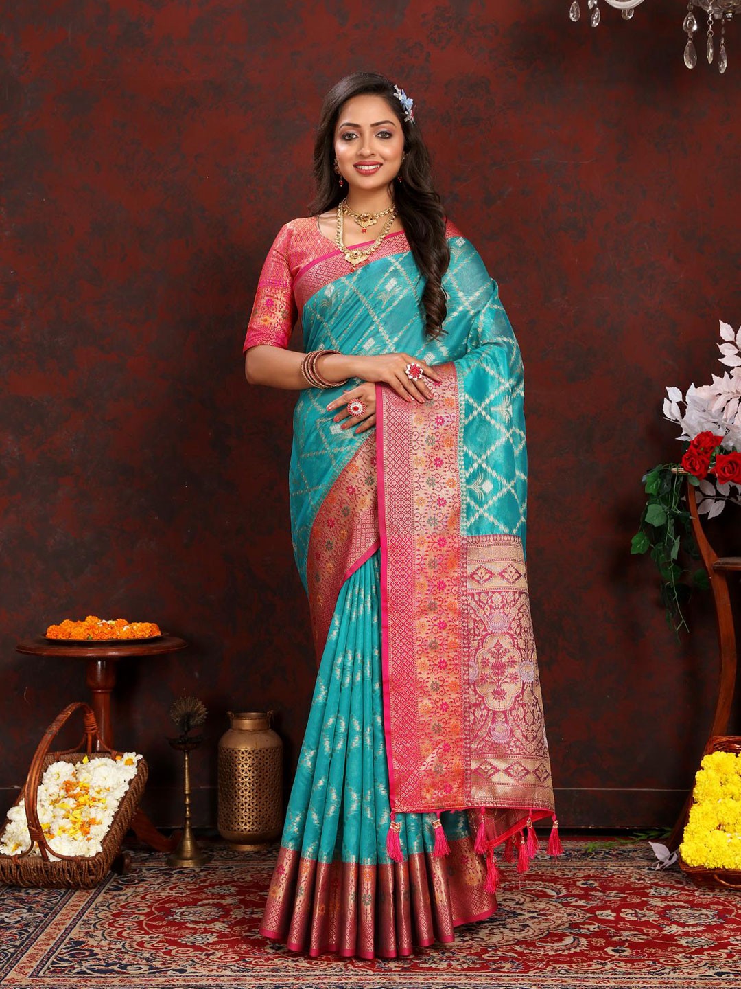 

PATIALAPICKS Woven Design Organza Paithani Saree, Blue