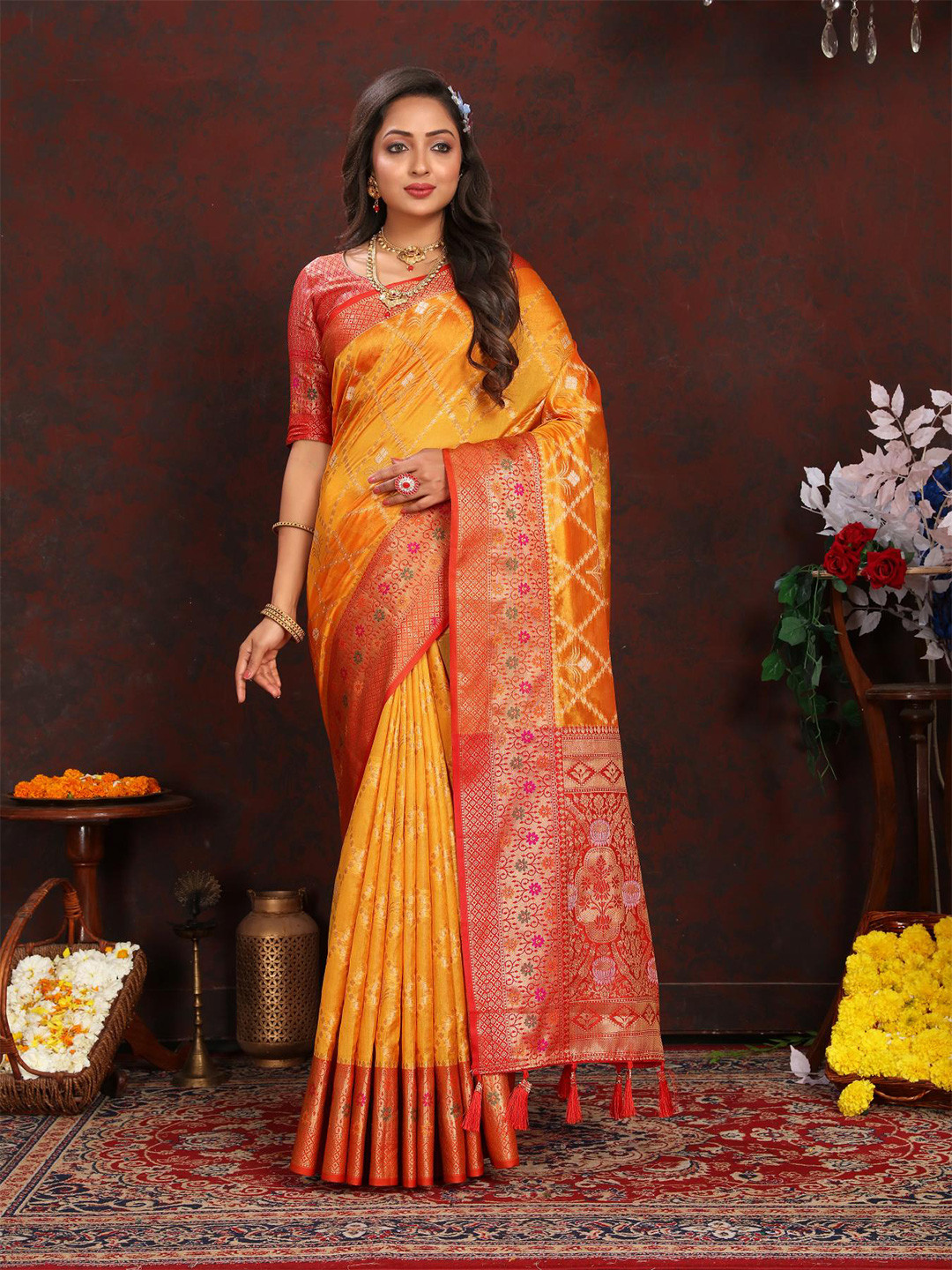 

PATIALAPICKS Ethnic Woven Design Zari Organza Paithani Saree, Yellow