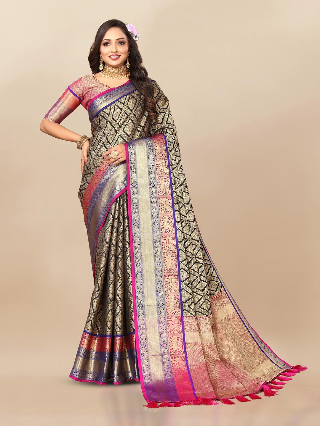 

PATIALAPICKS Ethnic Motifs Woven Design Zari Pure Silk Paithani Saree, Black