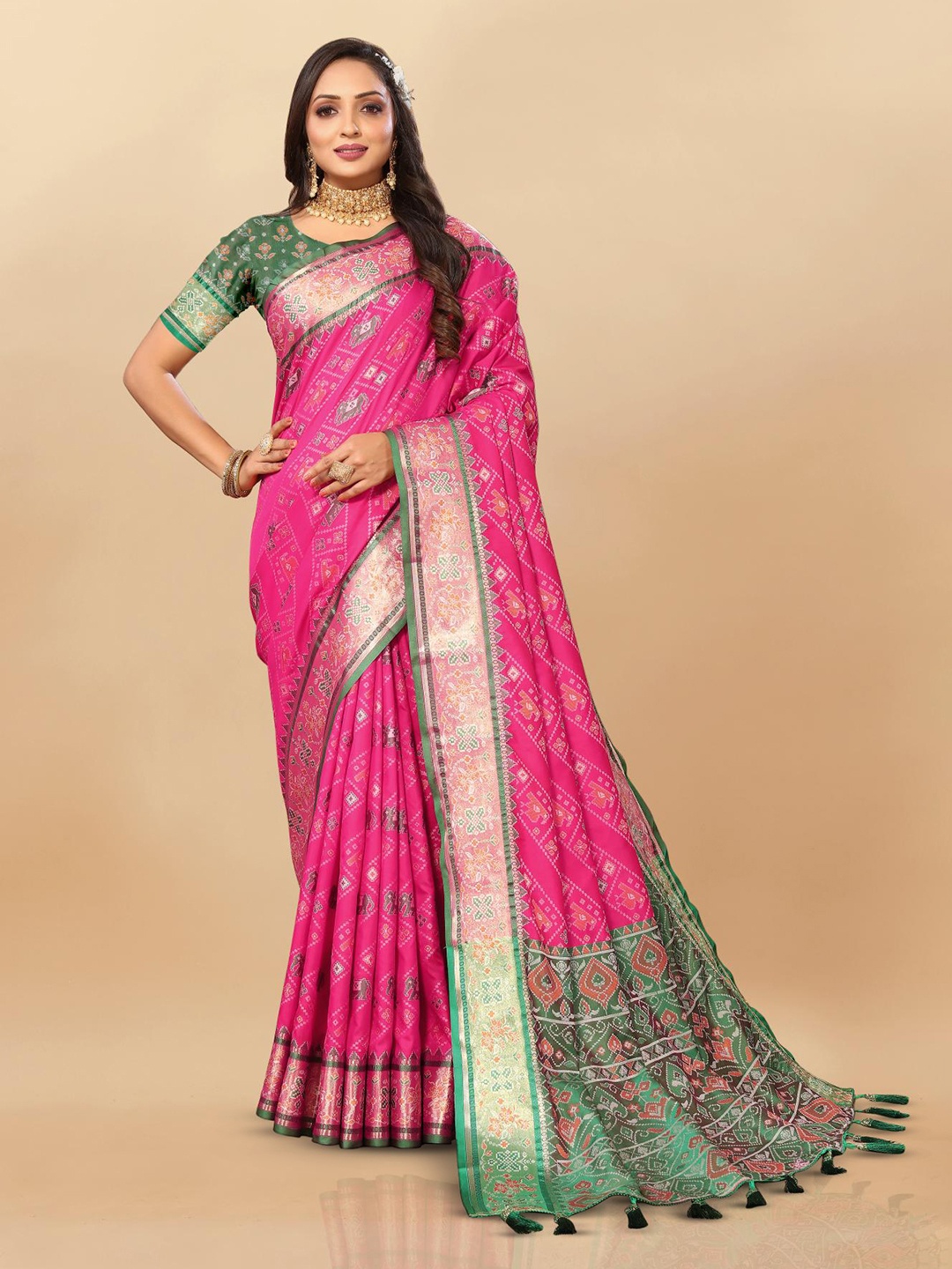 

PATIALAPICKS Floral Woven Design Zari Pure Silk Patola Saree, Pink