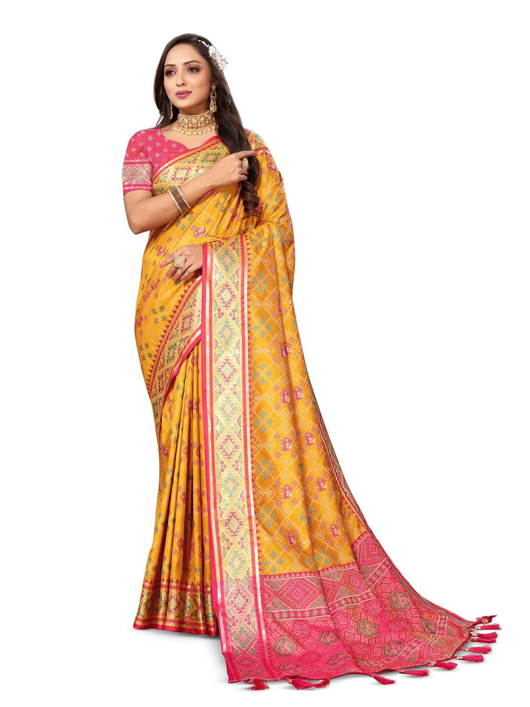 

PATIALAPICKS Bandhani Woven Design Zari Pure Silk Patola Saree, Yellow