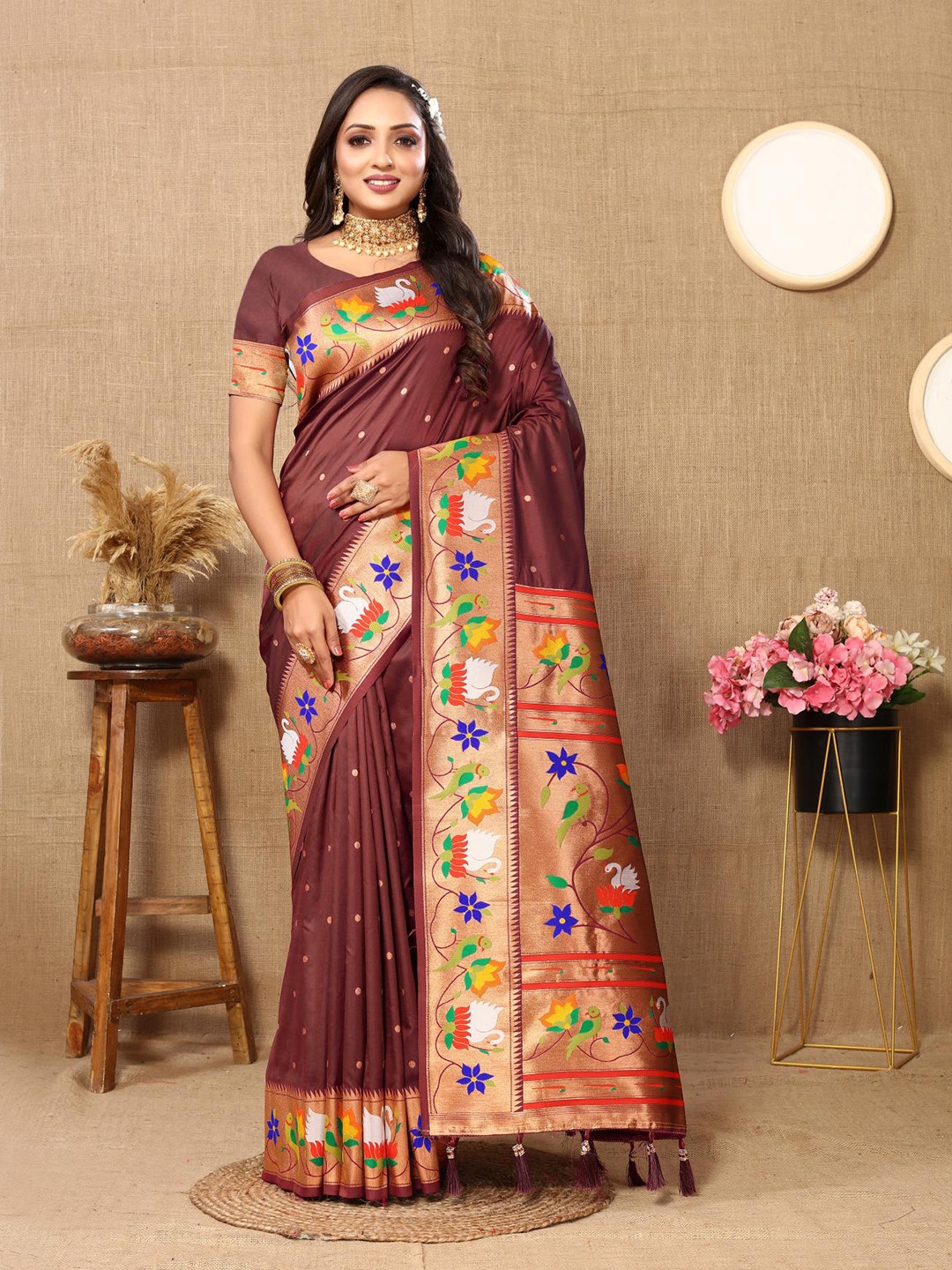 

PATIALAPICKS Floral Woven Design Zari Pure Silk Paithani Saree, Coffee brown