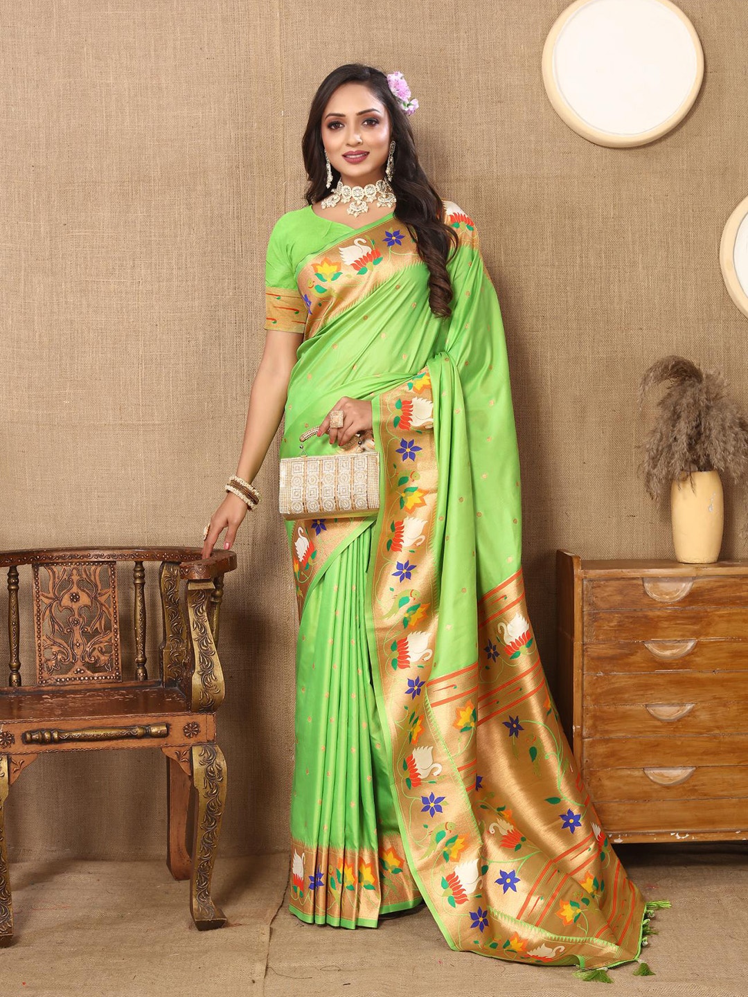 

PATIALAPICKS Ethnic Motifs Woven Design Pure Silk Paithani Saree, Green