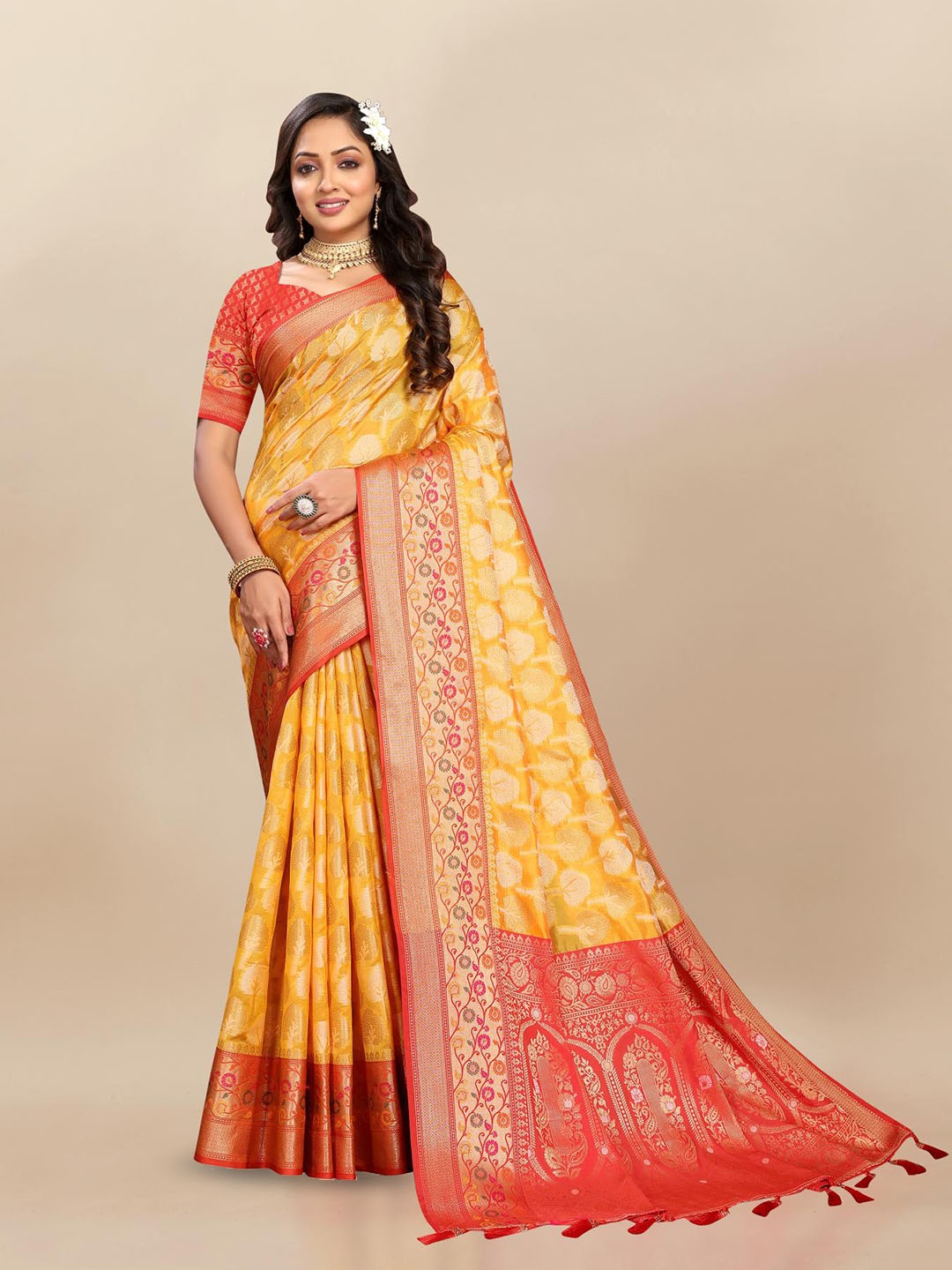 

PATIALAPICKS Floral Woven Design Zari Organza Paithani Saree, Yellow