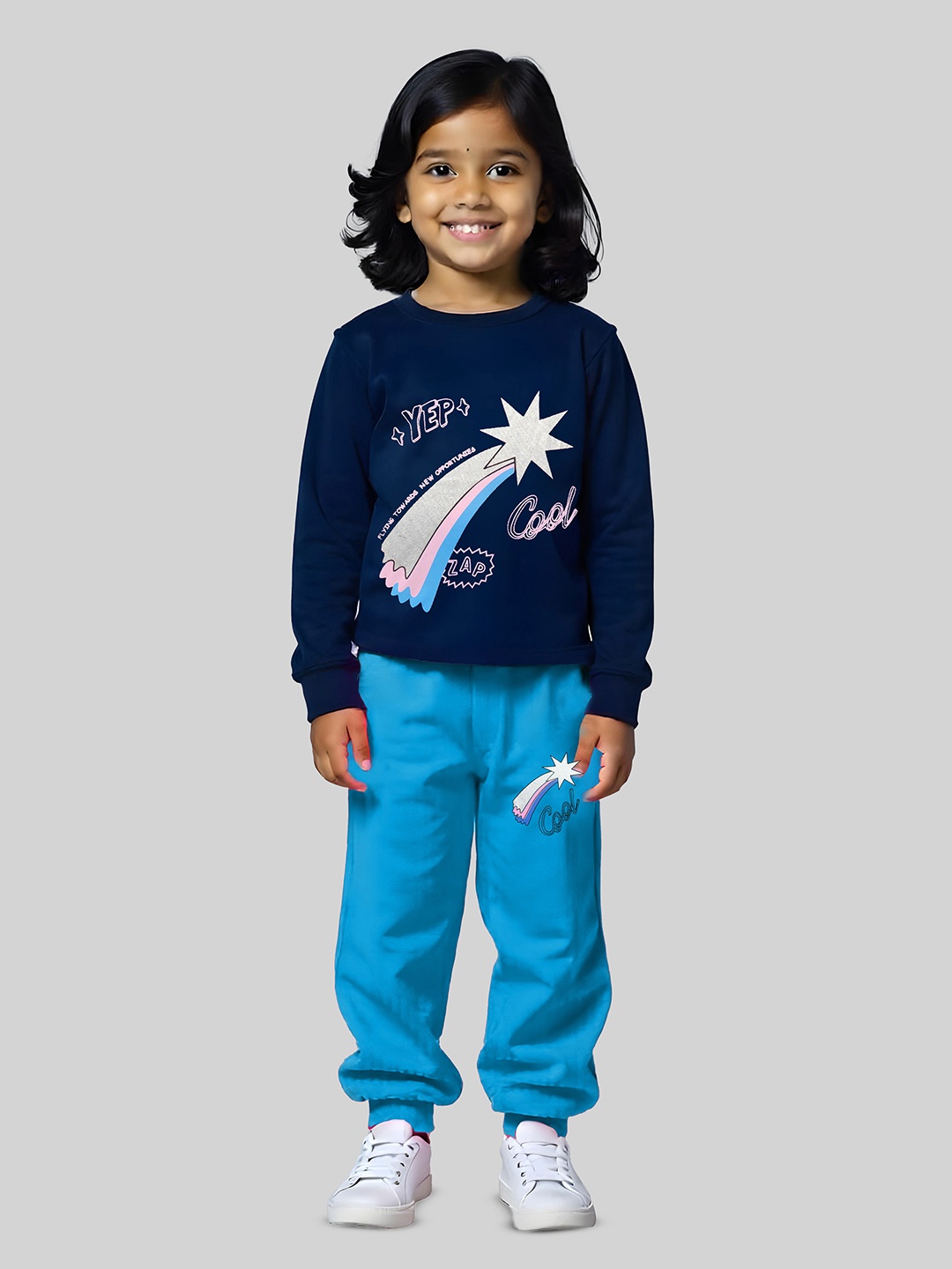 

KUCHIPOO Girls Printed Round Neck T-shirt with Pyjamas, Navy blue