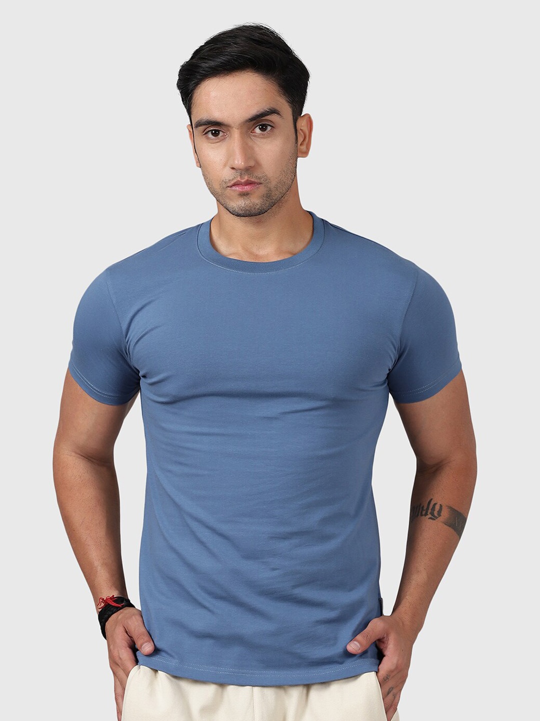 

FUAARK Round Neck Moisture Wicking Cotton Slim Fit T-shirt, Blue