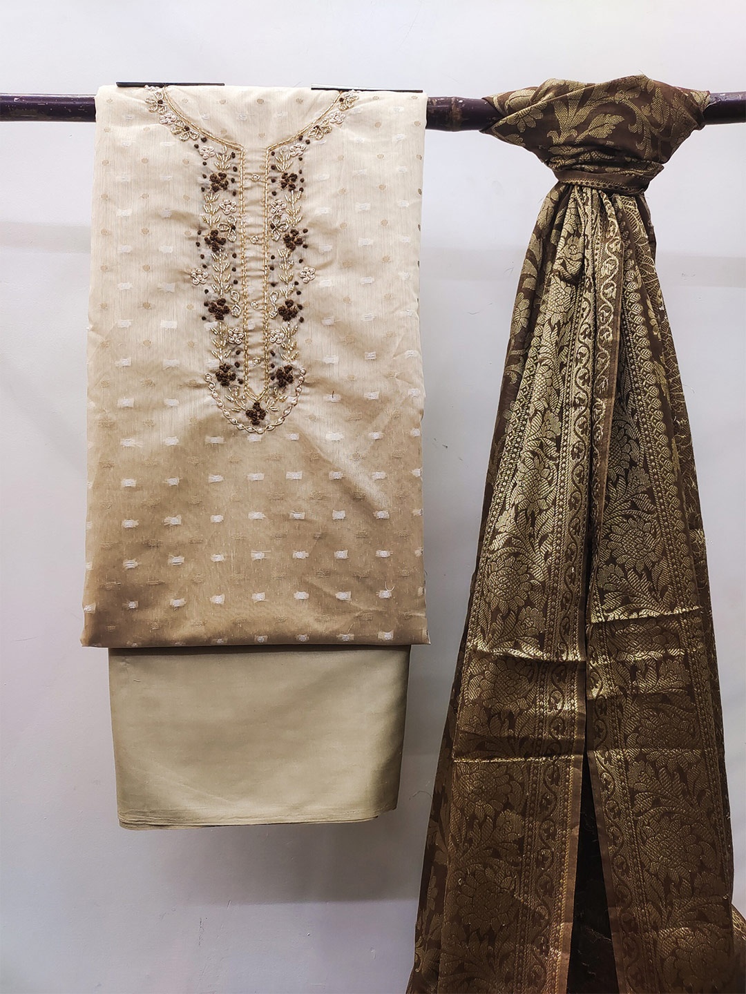 

MAHALASA Ethnic Motifs Embroidered Unstitched Dress Material, Cream