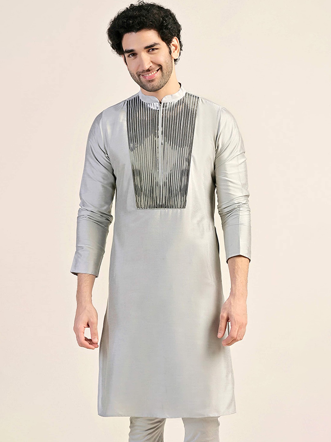 

KISAH Mandarin Collar Embellished Straight Kurta, Grey