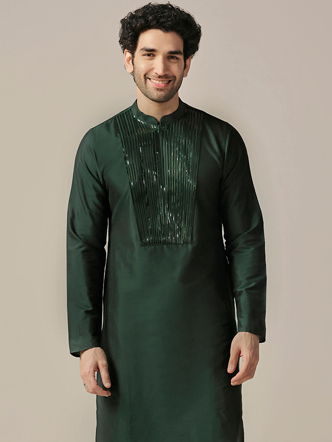 

KISAH Mandarin Collar Embellished Straight Kurta, Green