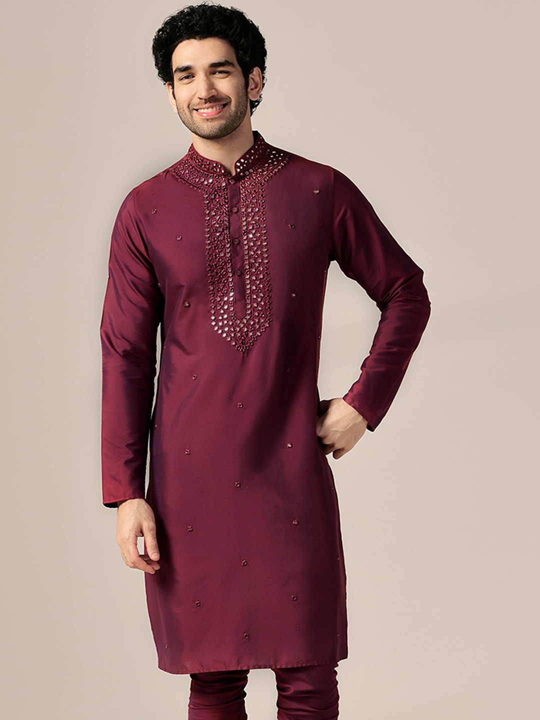 

KISAH Men Mirror Work Embroidered Zari Regular Fit Kurta, Magenta